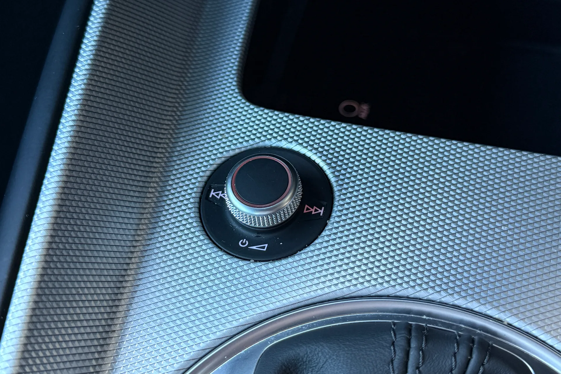 Audi TT thumbnail image number 18