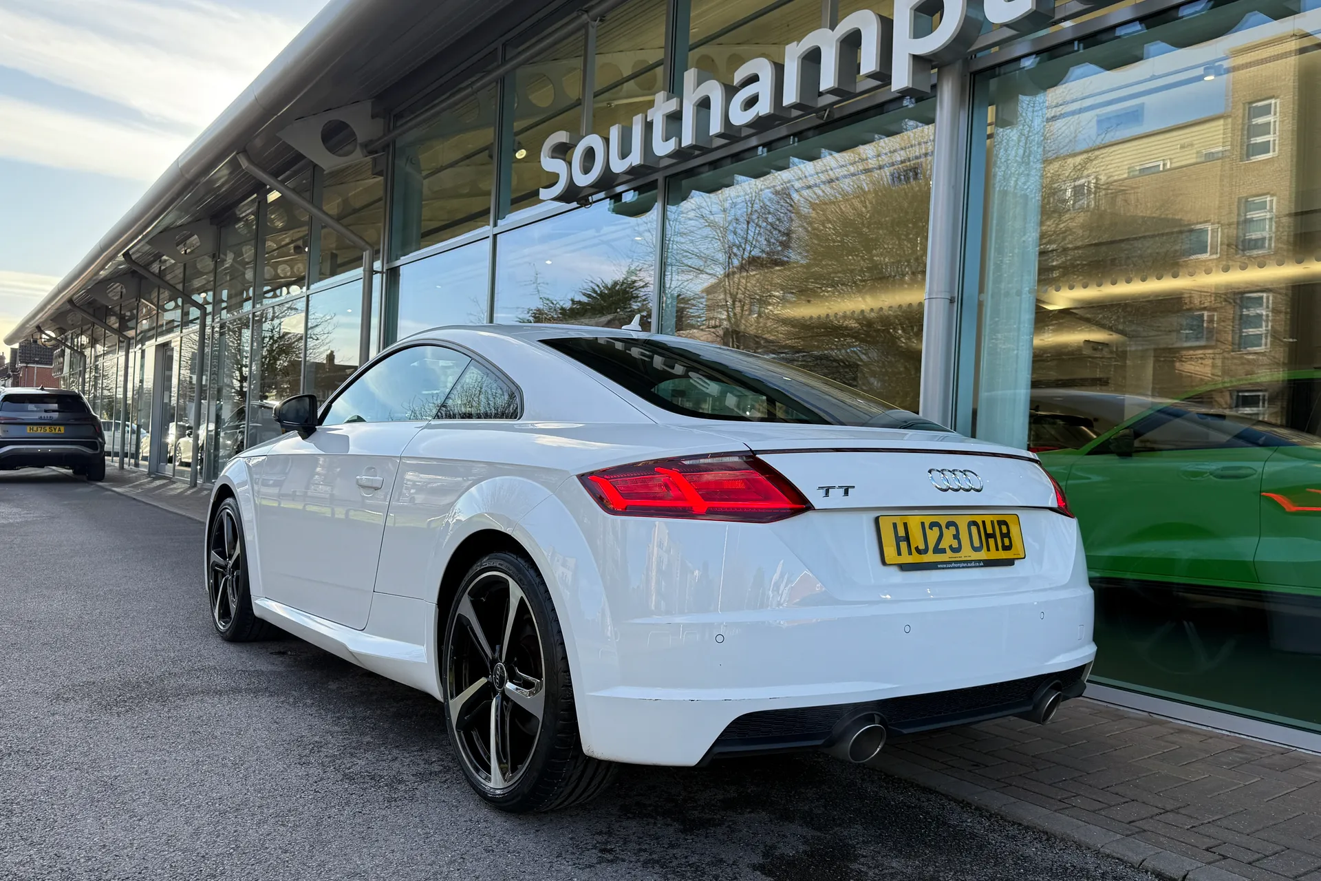 Audi TT thumbnail image number 42