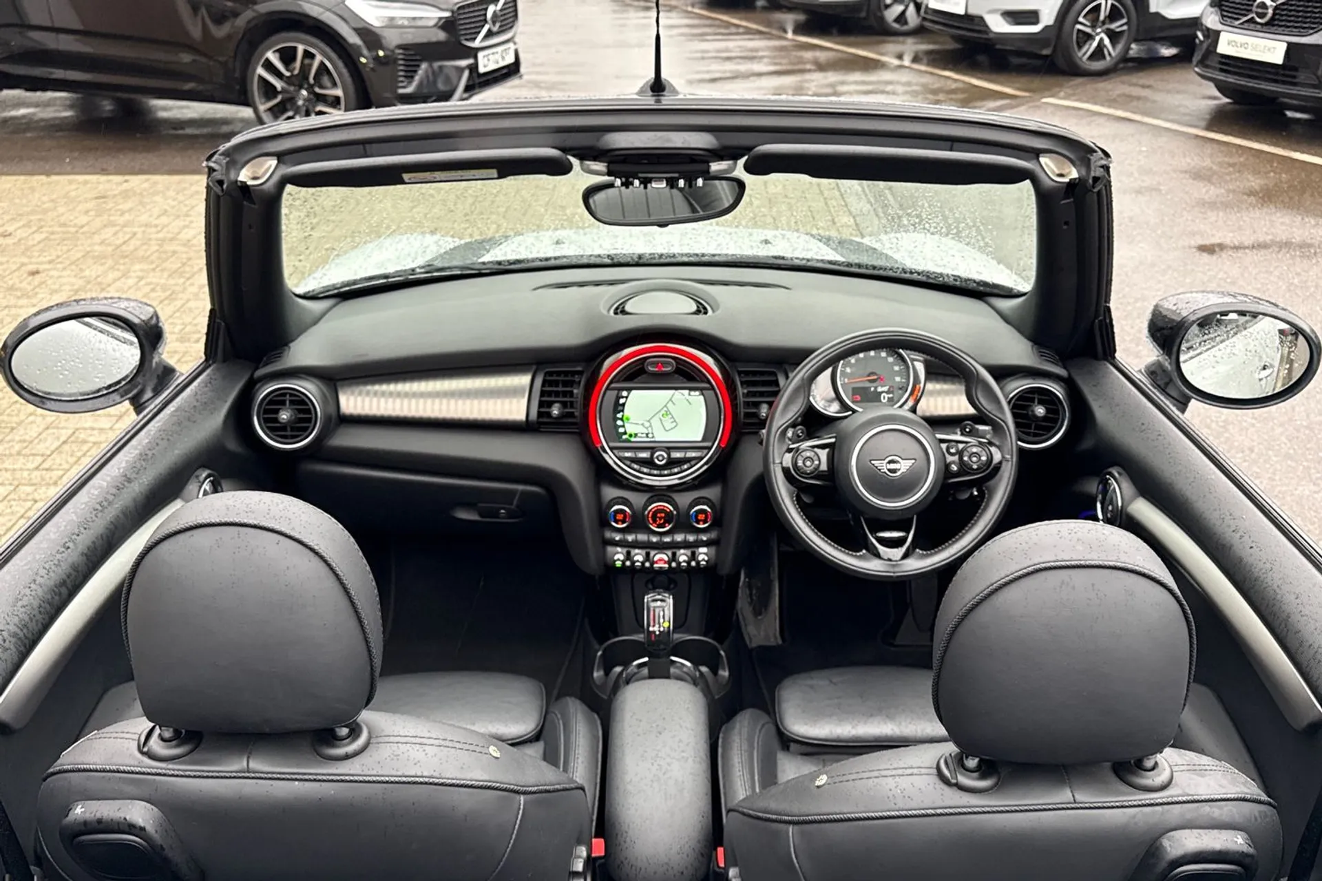 MINI CONVERTIBLE thumbnail image number 4