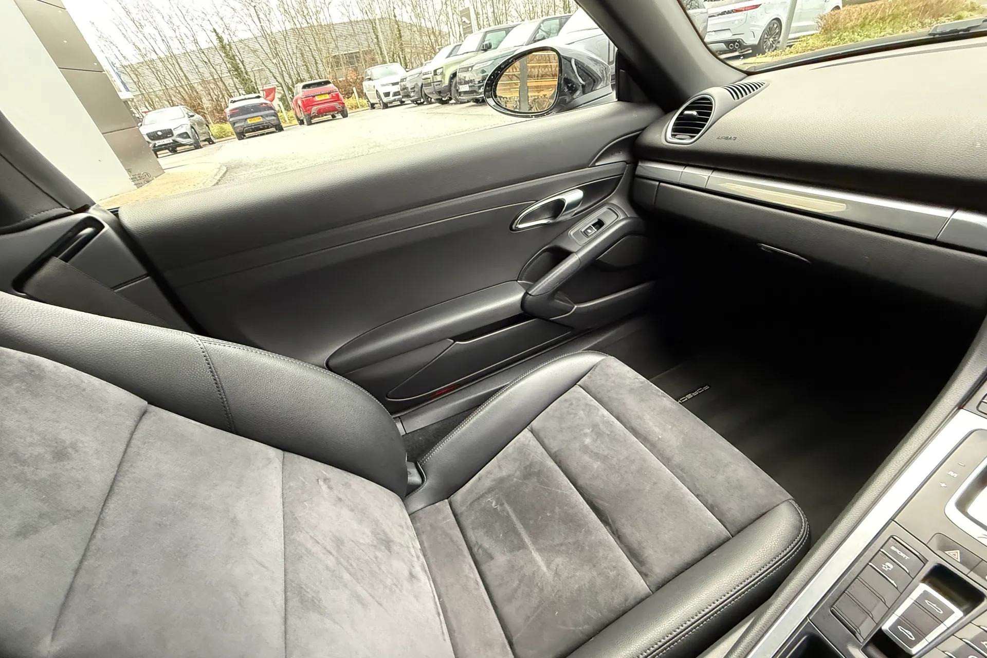 Porsche BOXSTER thumbnail image number 12