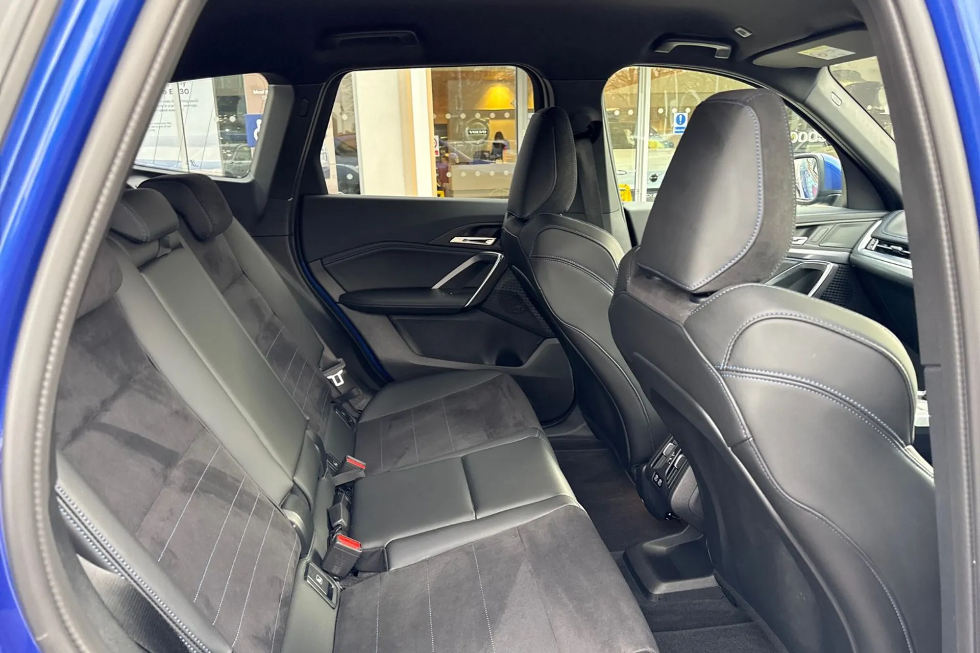 BMW X1 thumbnail image number 22