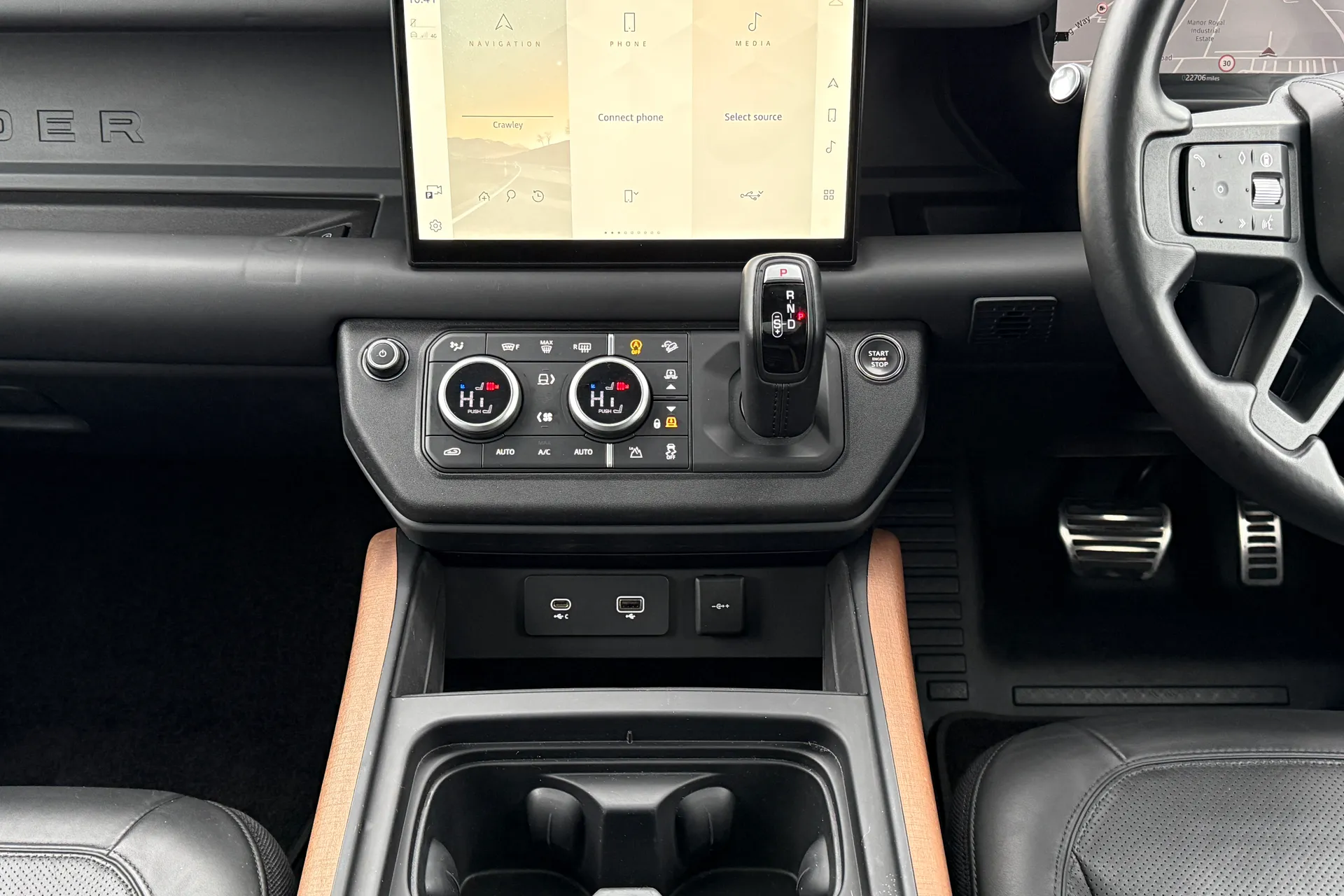 LAND ROVER DEFENDER thumbnail image number 19