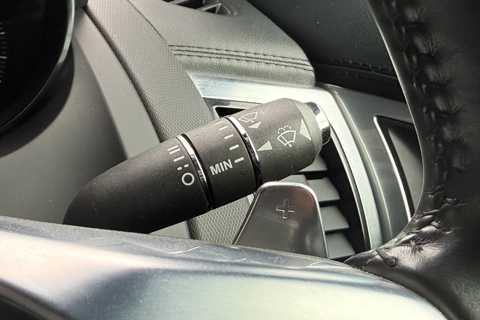 Jaguar F-TYPE thumbnail image number 41