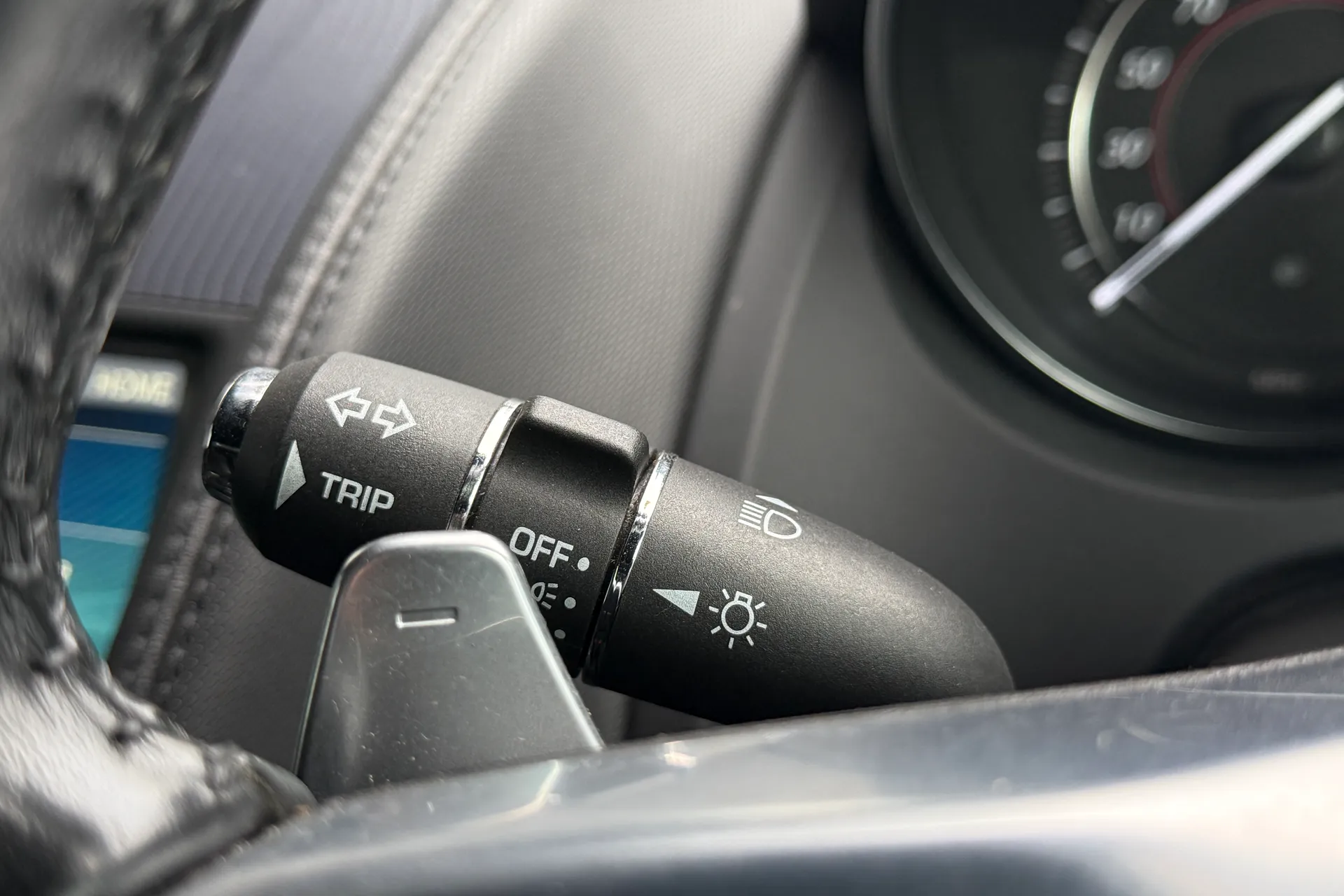 Jaguar F-TYPE thumbnail image number 42