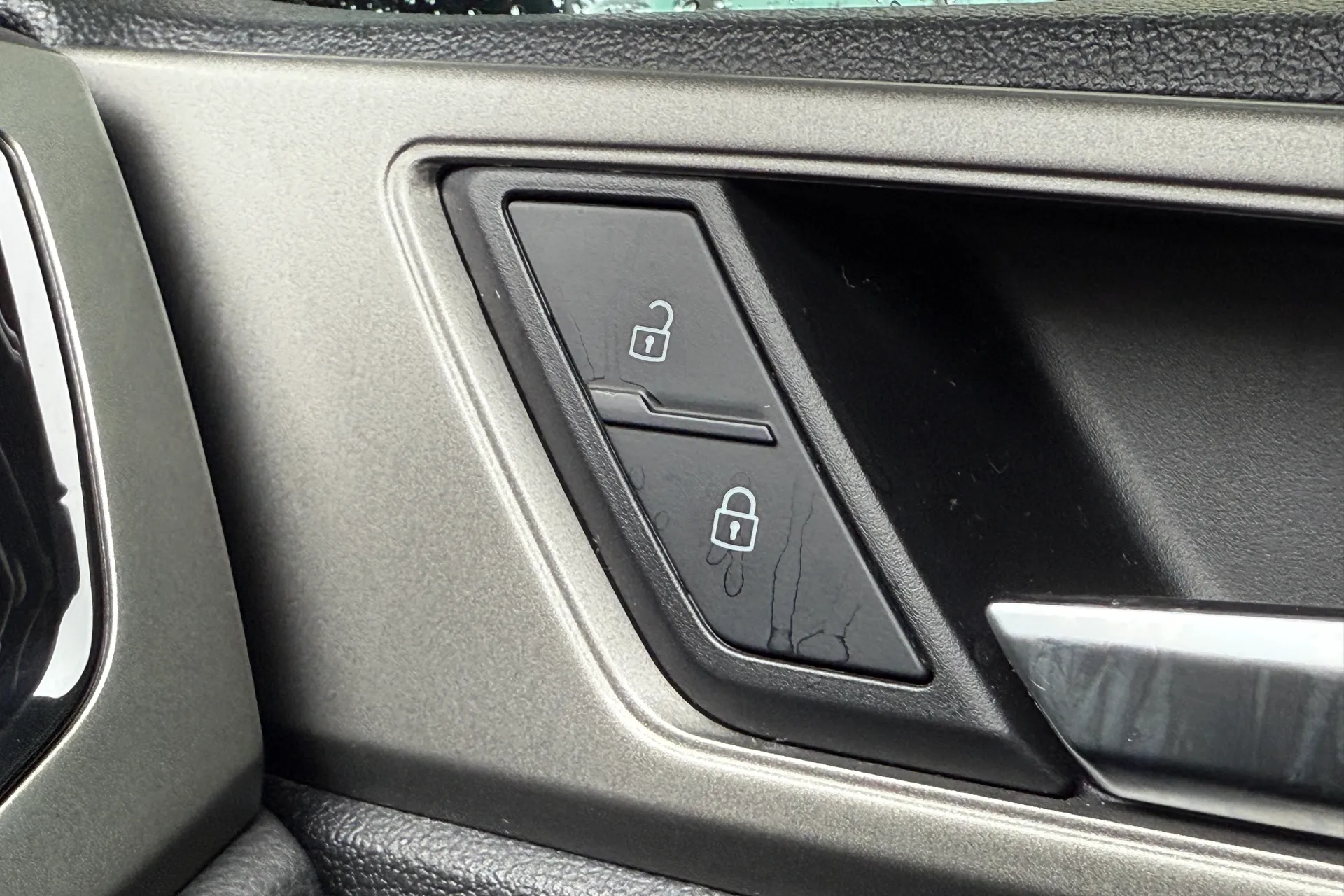 VOLKSWAGEN POLO thumbnail image number 20