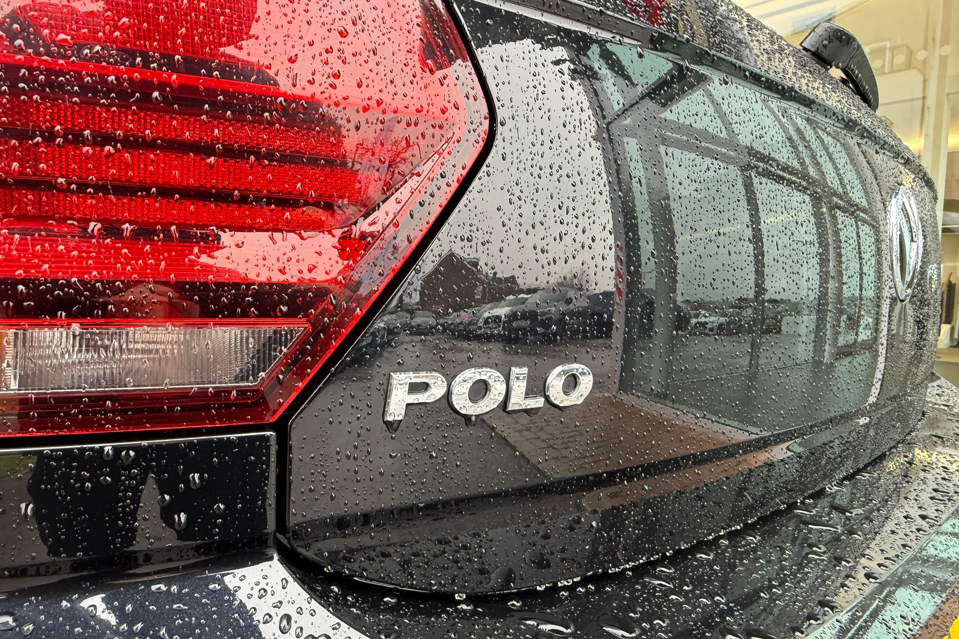 VOLKSWAGEN POLO thumbnail image number 38