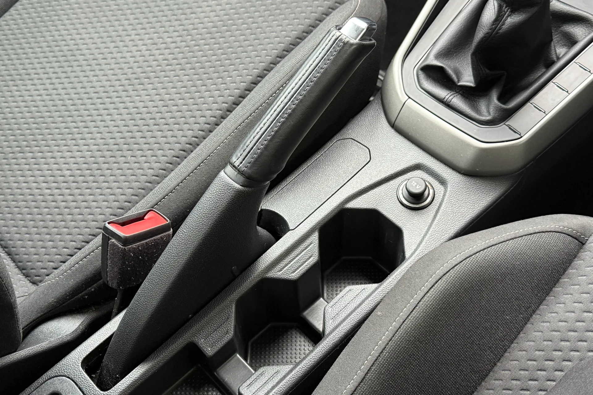 VOLKSWAGEN POLO thumbnail image number 27