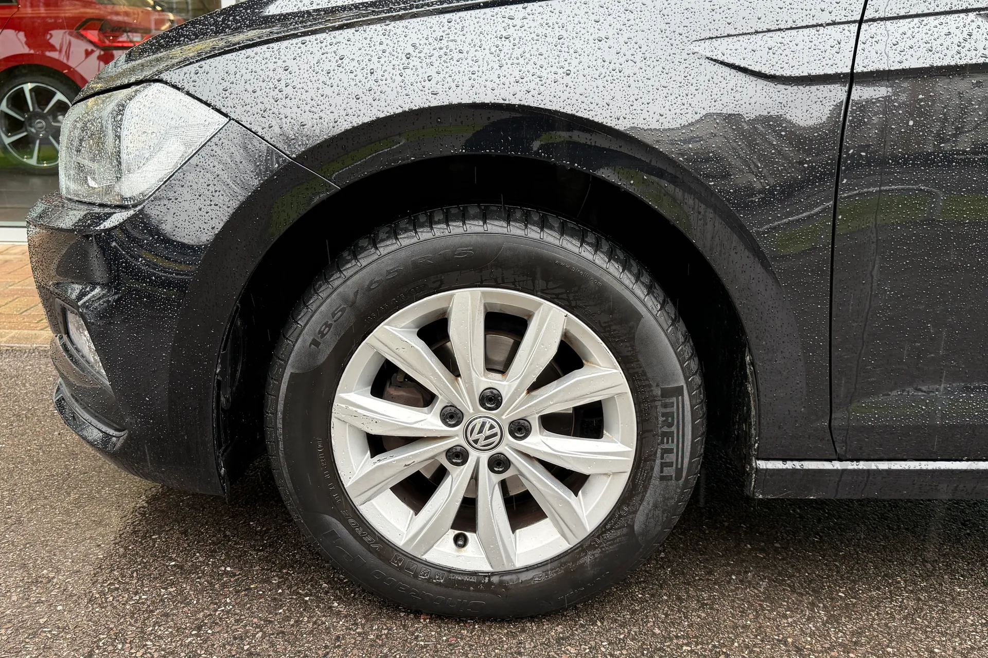 VOLKSWAGEN POLO thumbnail image number 6