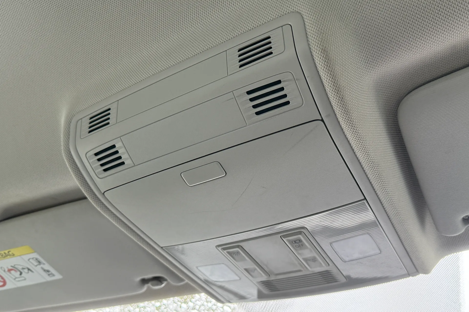 VOLKSWAGEN POLO thumbnail image number 23