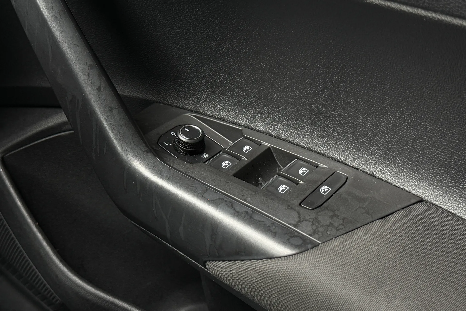 VOLKSWAGEN POLO thumbnail image number 22