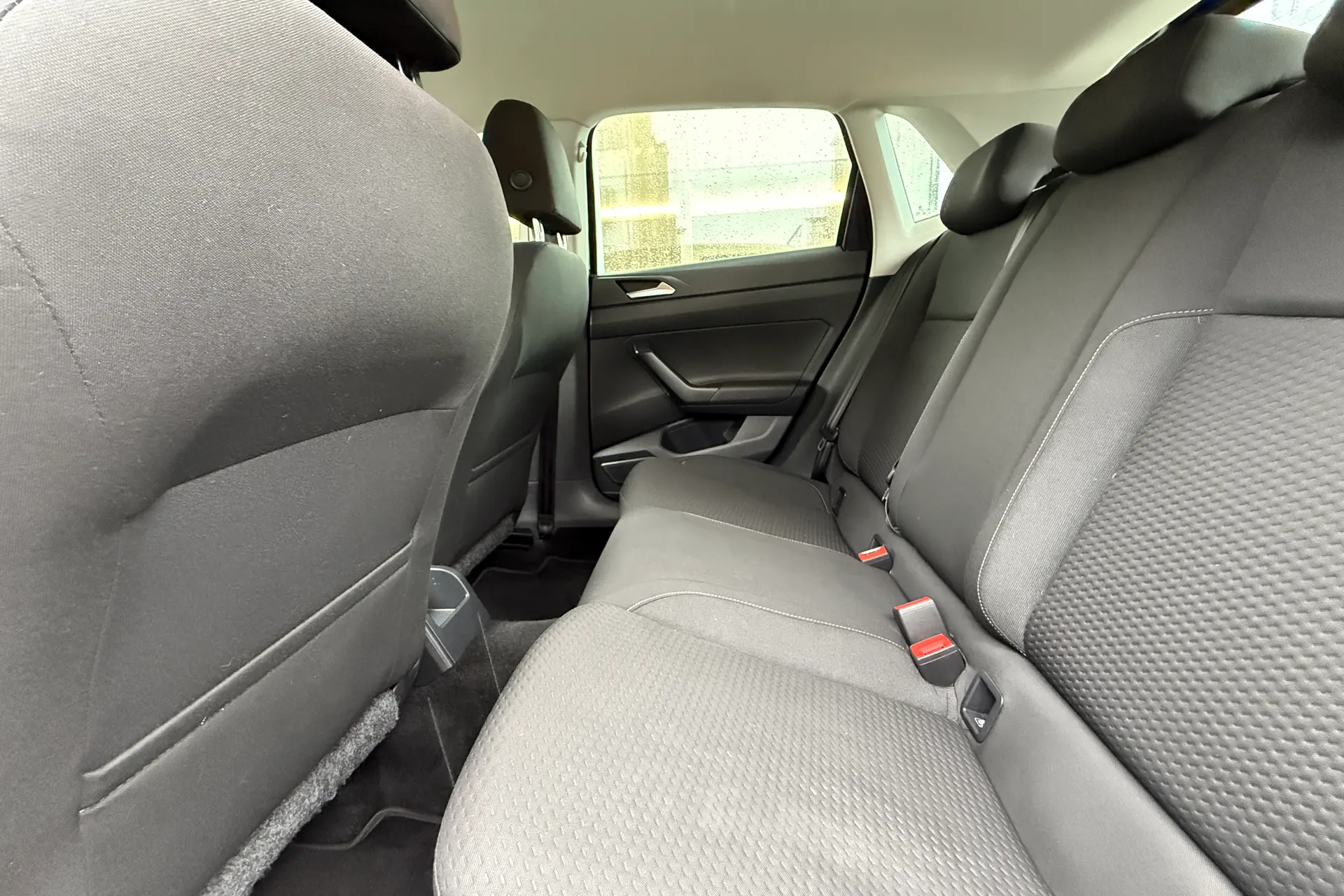 VOLKSWAGEN POLO thumbnail image number 42