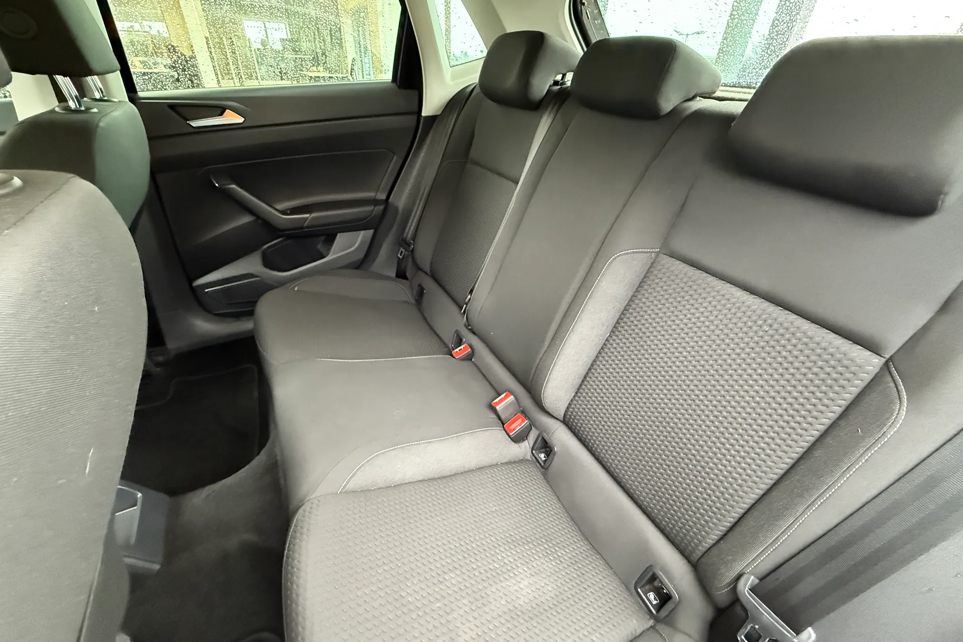 VOLKSWAGEN POLO thumbnail image number 43