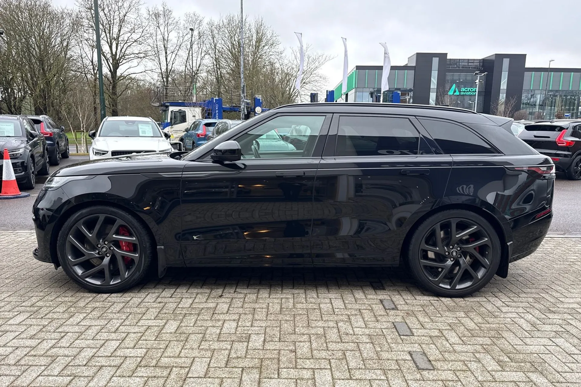 LAND ROVER RANGE ROVER VELAR thumbnail image number 11