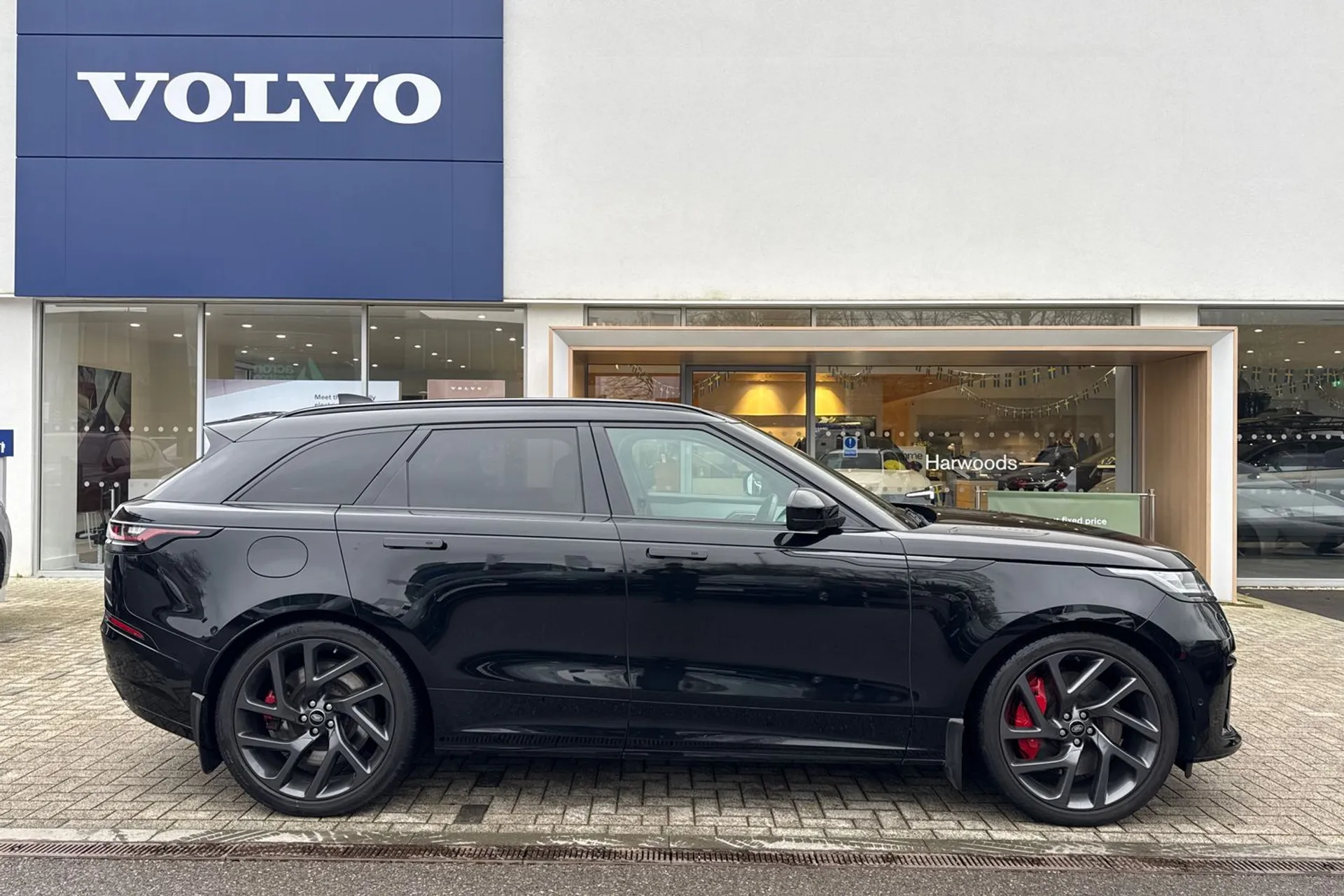 LAND ROVER RANGE ROVER VELAR thumbnail image number 2