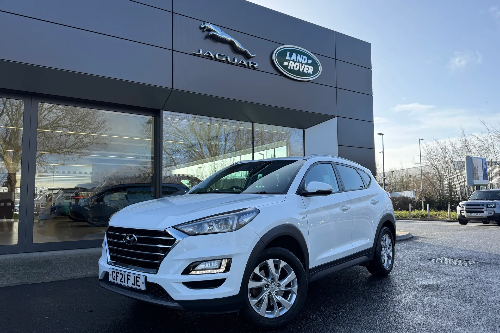 HYUNDAI TUCSON focused image