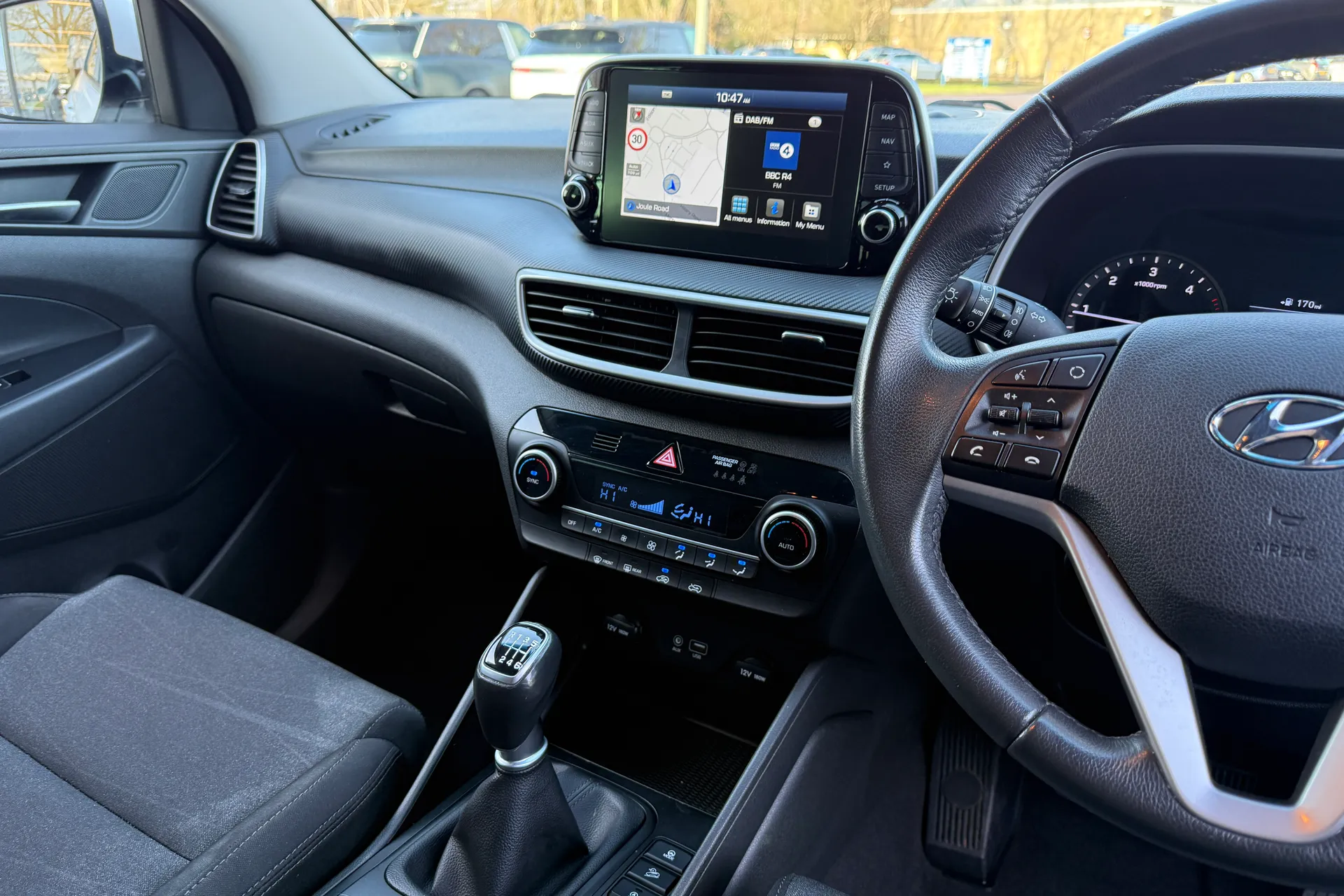 HYUNDAI TUCSON thumbnail image number 15