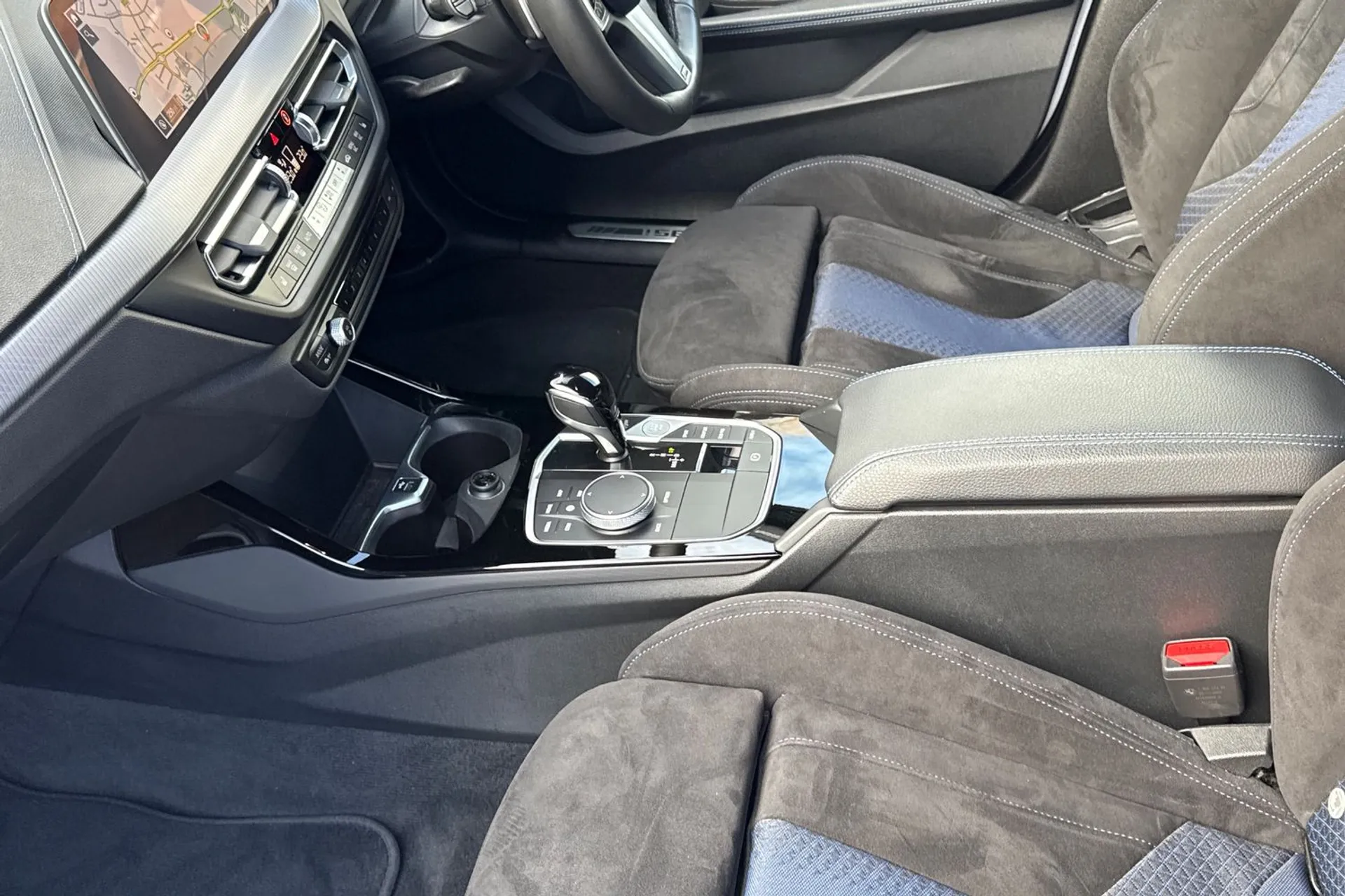 BMW 2 SERIES thumbnail image number 42