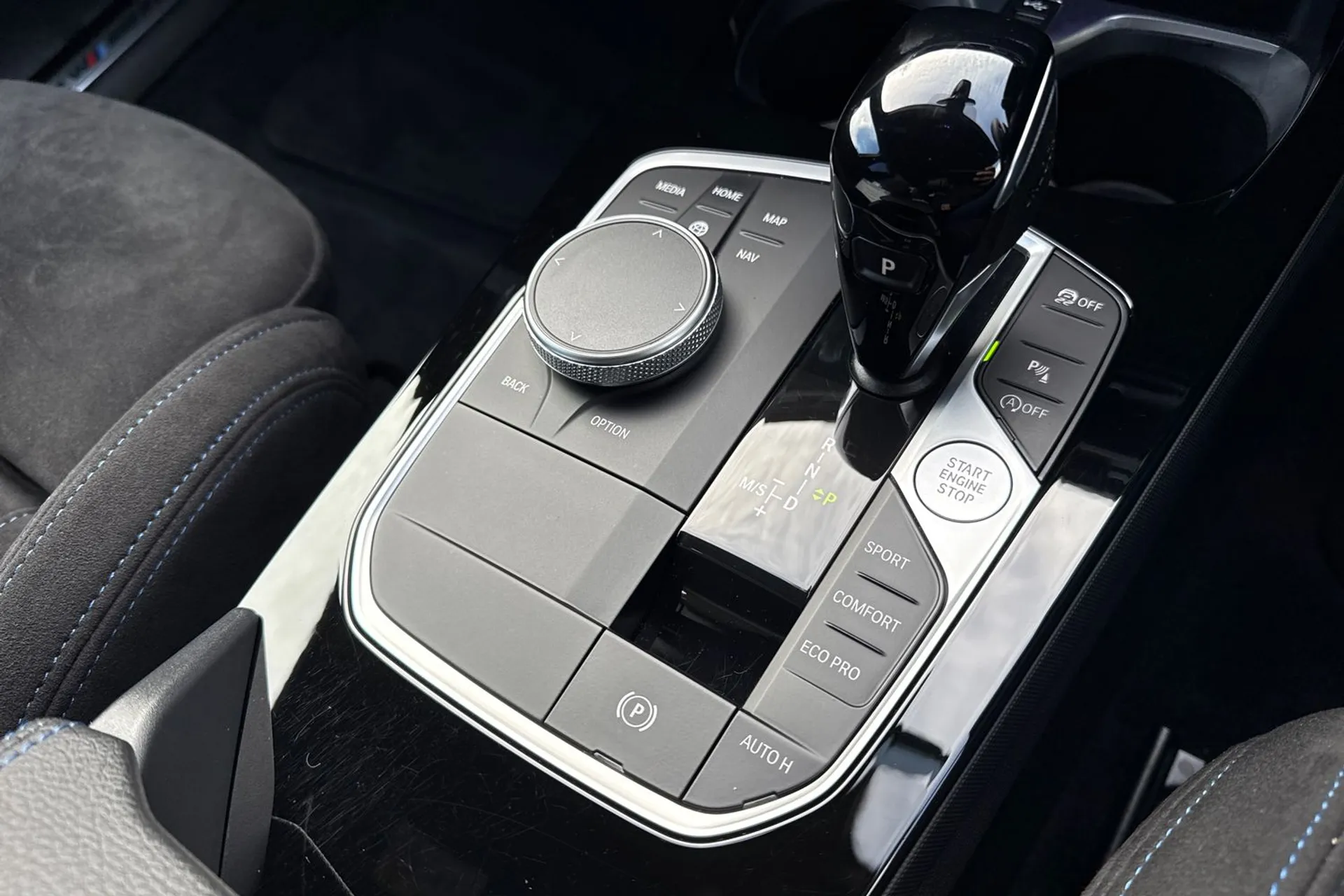 BMW 2 SERIES thumbnail image number 52