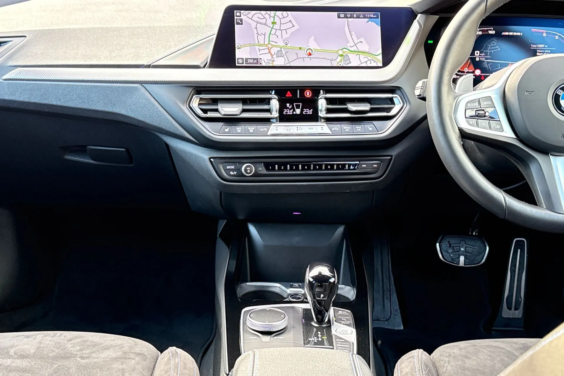 BMW 2 SERIES thumbnail image number 37