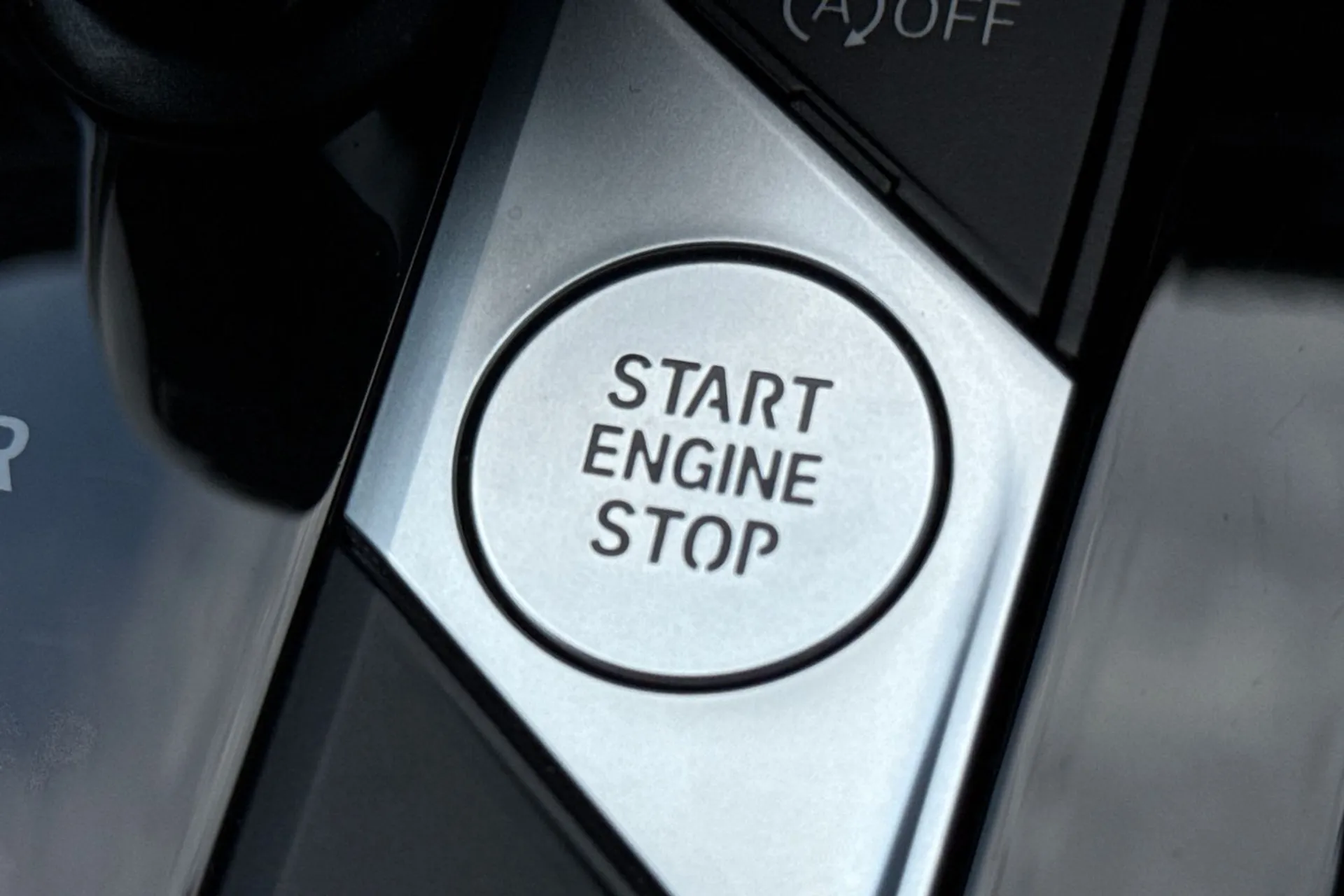 BMW 2 SERIES thumbnail image number 53