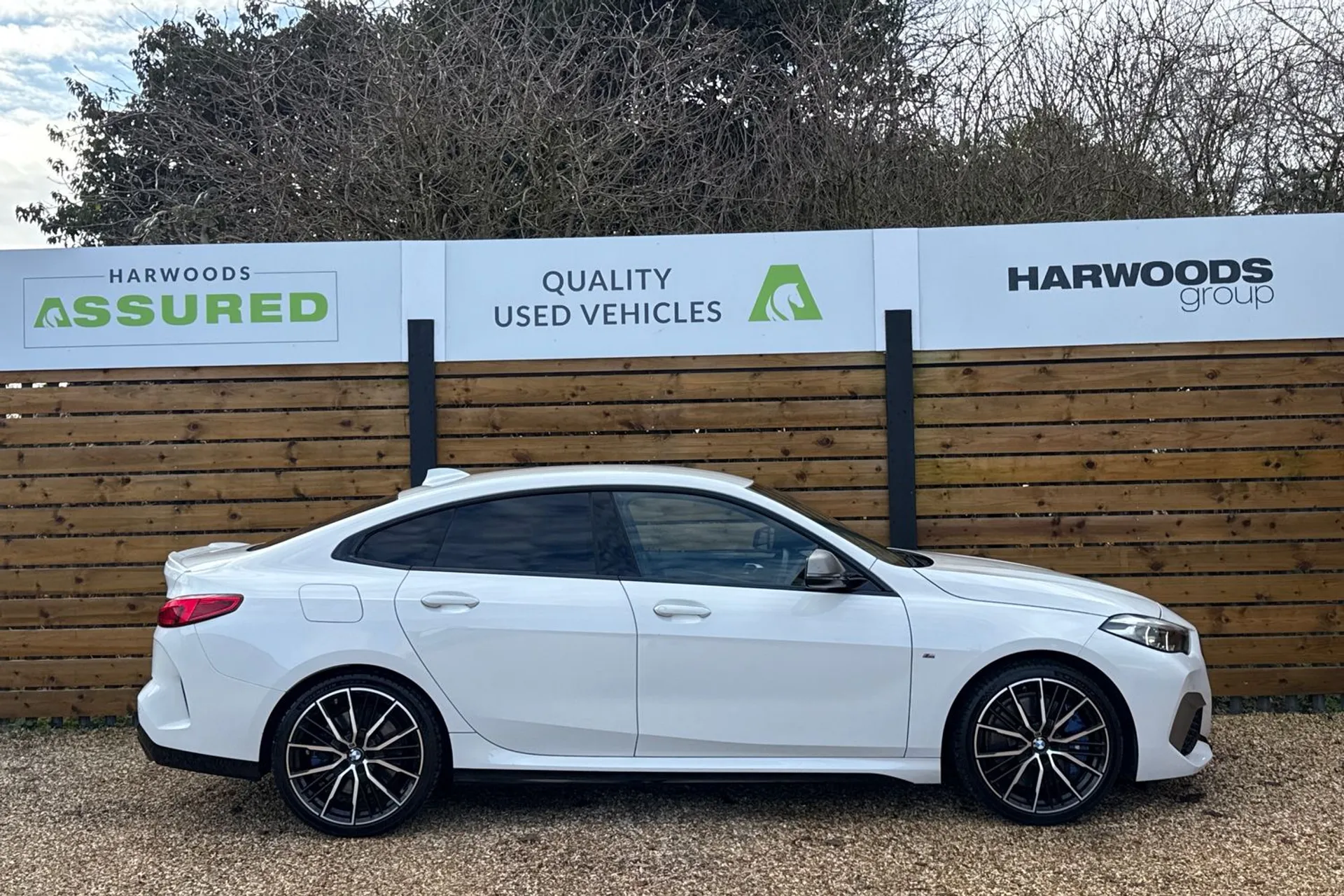 BMW 2 SERIES thumbnail image number 2