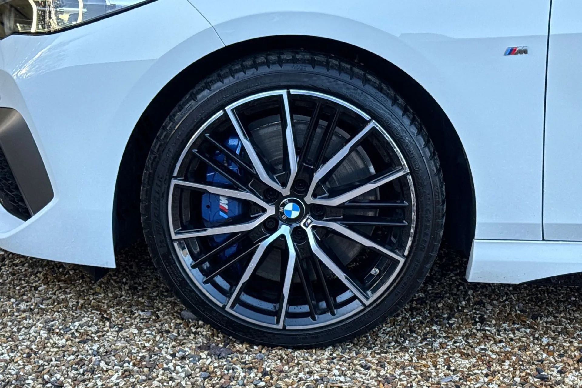 BMW 2 SERIES thumbnail image number 14