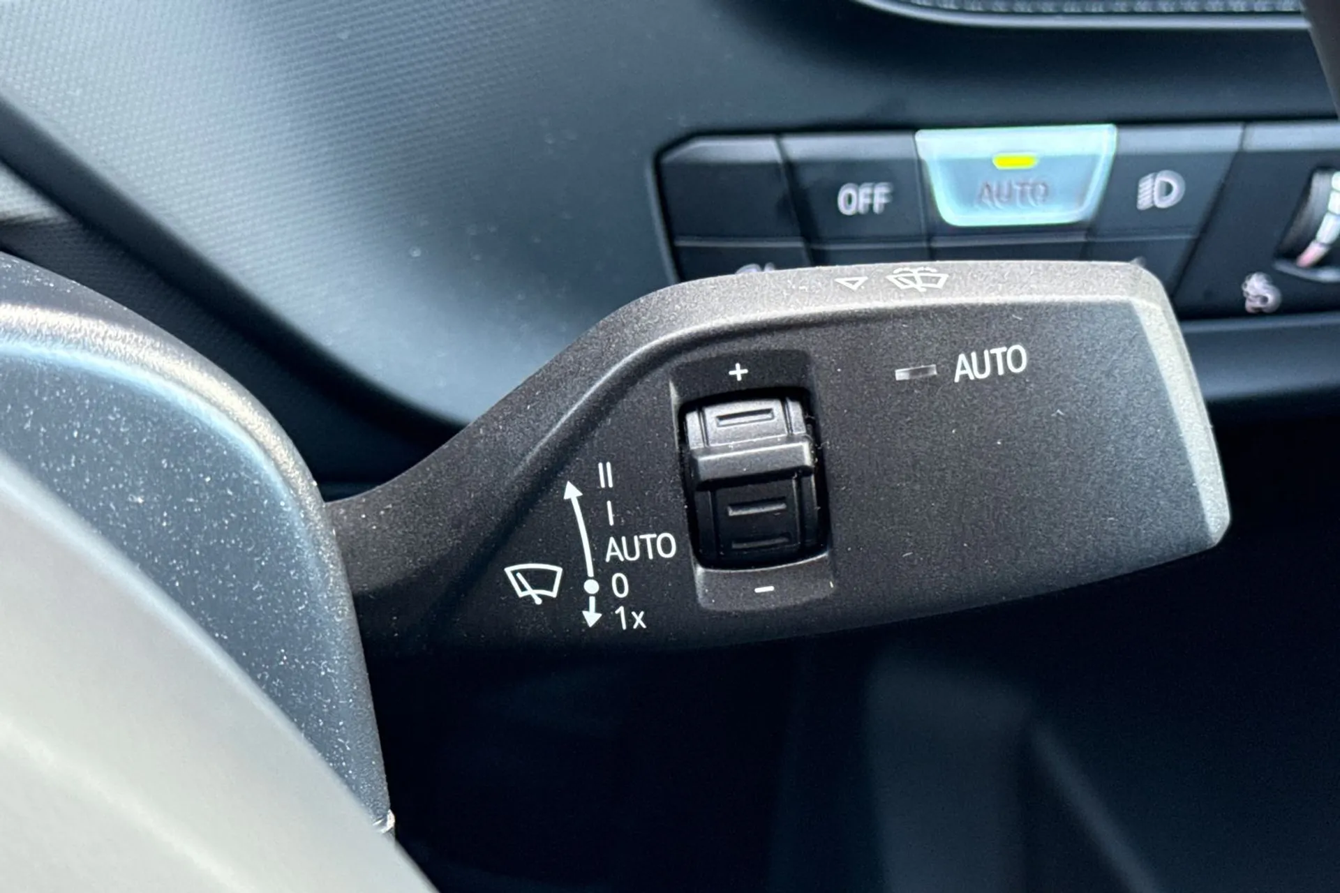 BMW 2 SERIES thumbnail image number 55