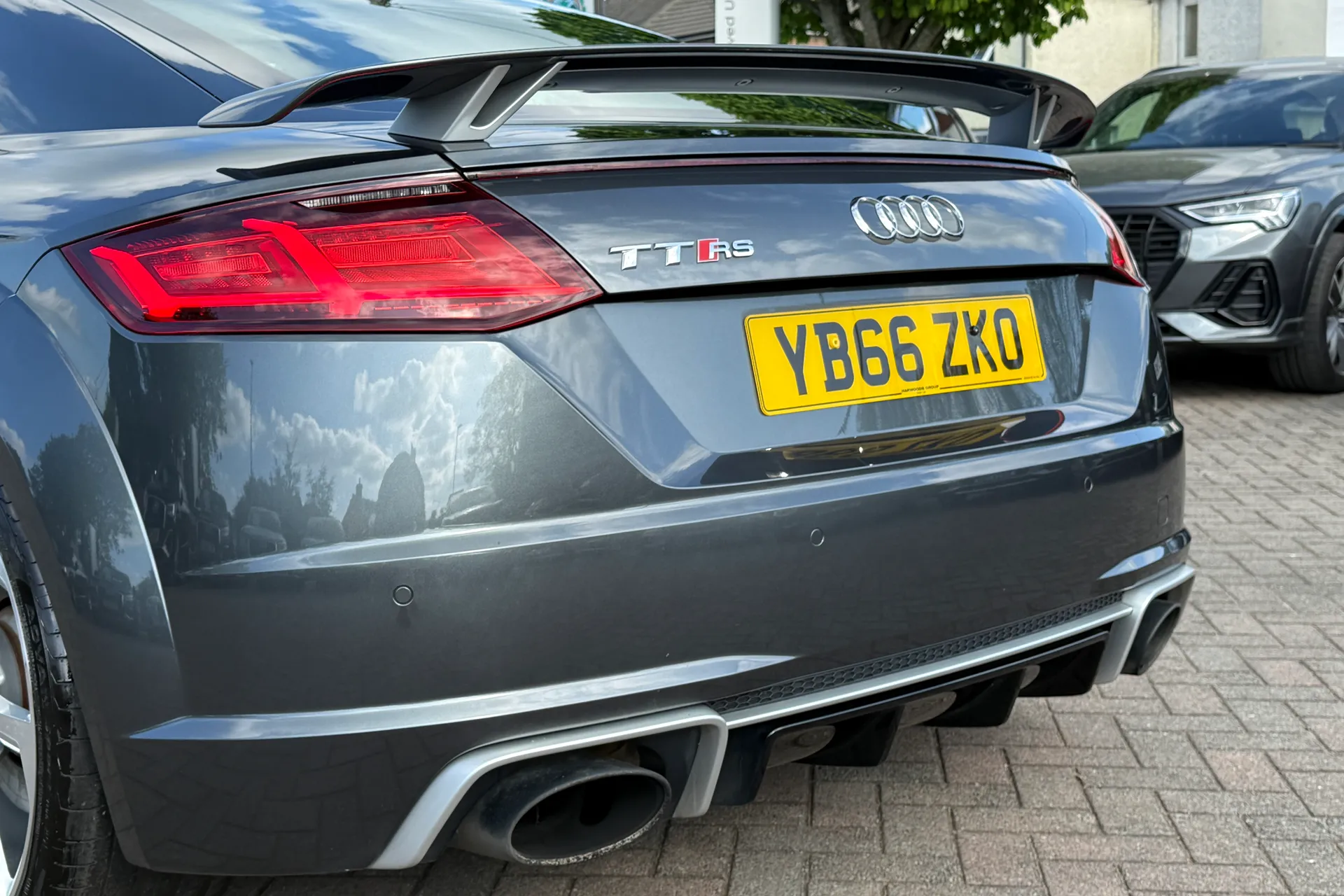 Audi TT thumbnail image number 46