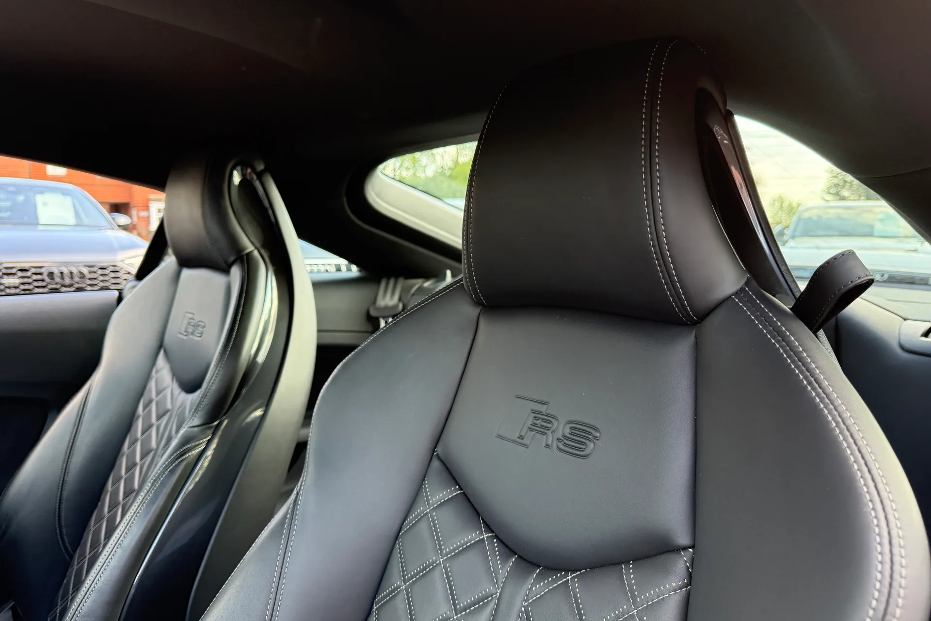 Audi TT thumbnail image number 30