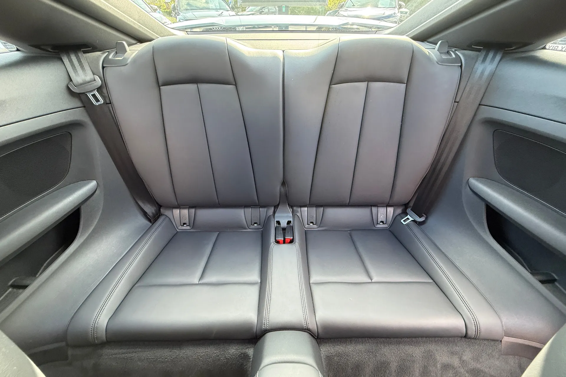 Audi TT thumbnail image number 36