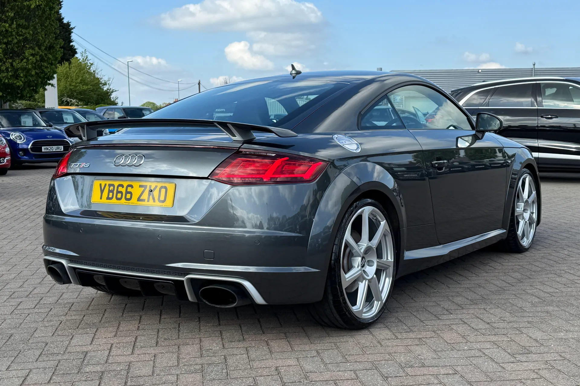 Audi TT thumbnail image number 31