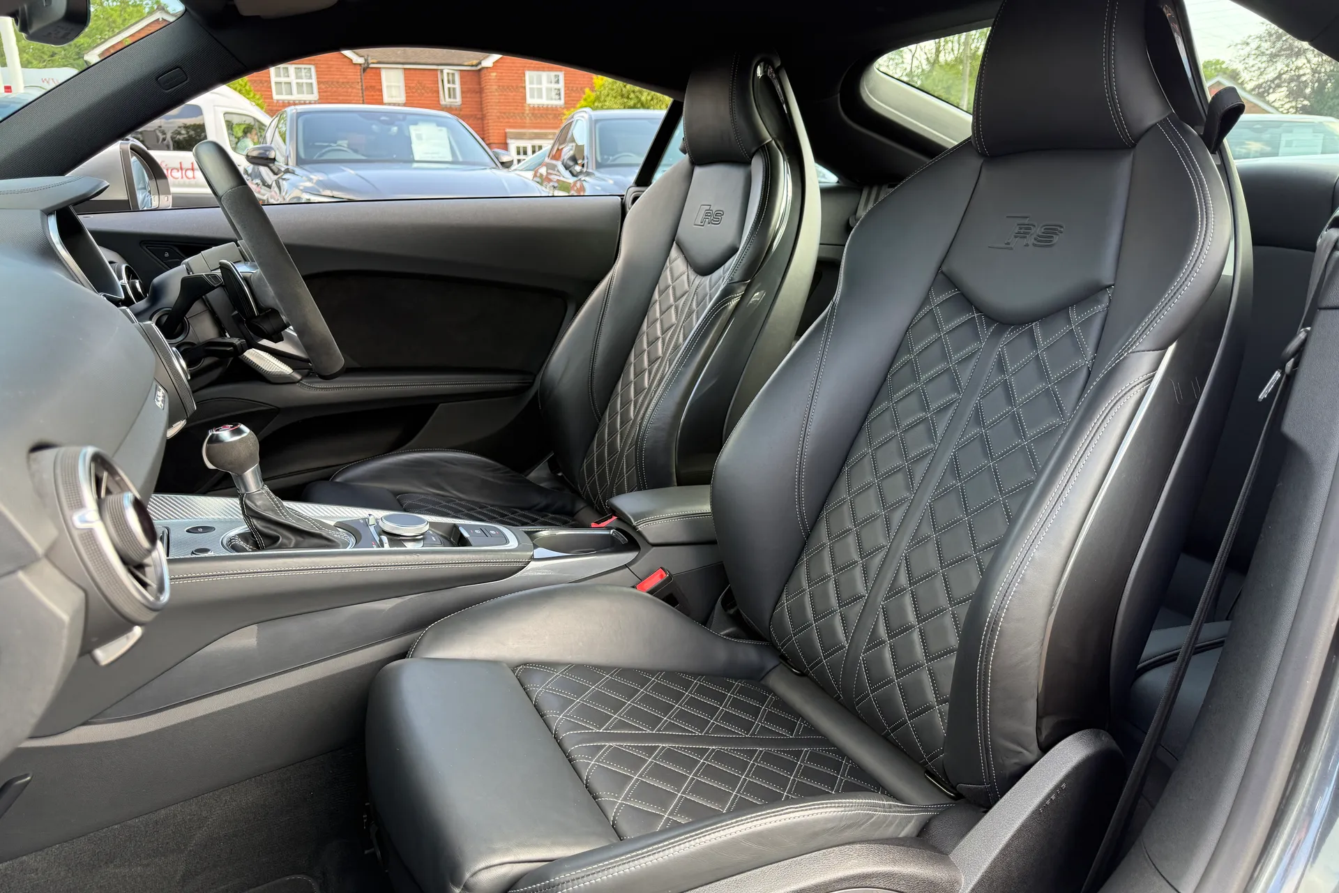 Audi TT thumbnail image number 29
