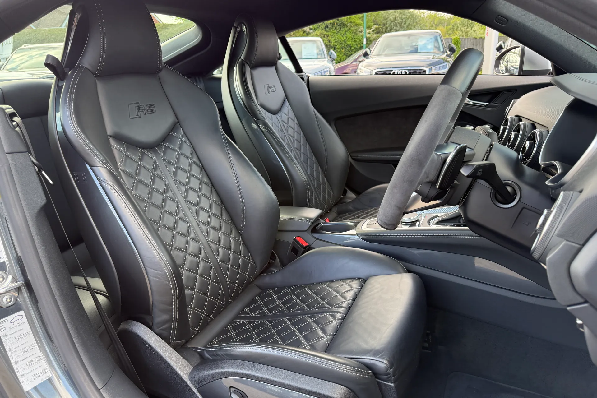 Audi TT thumbnail image number 26