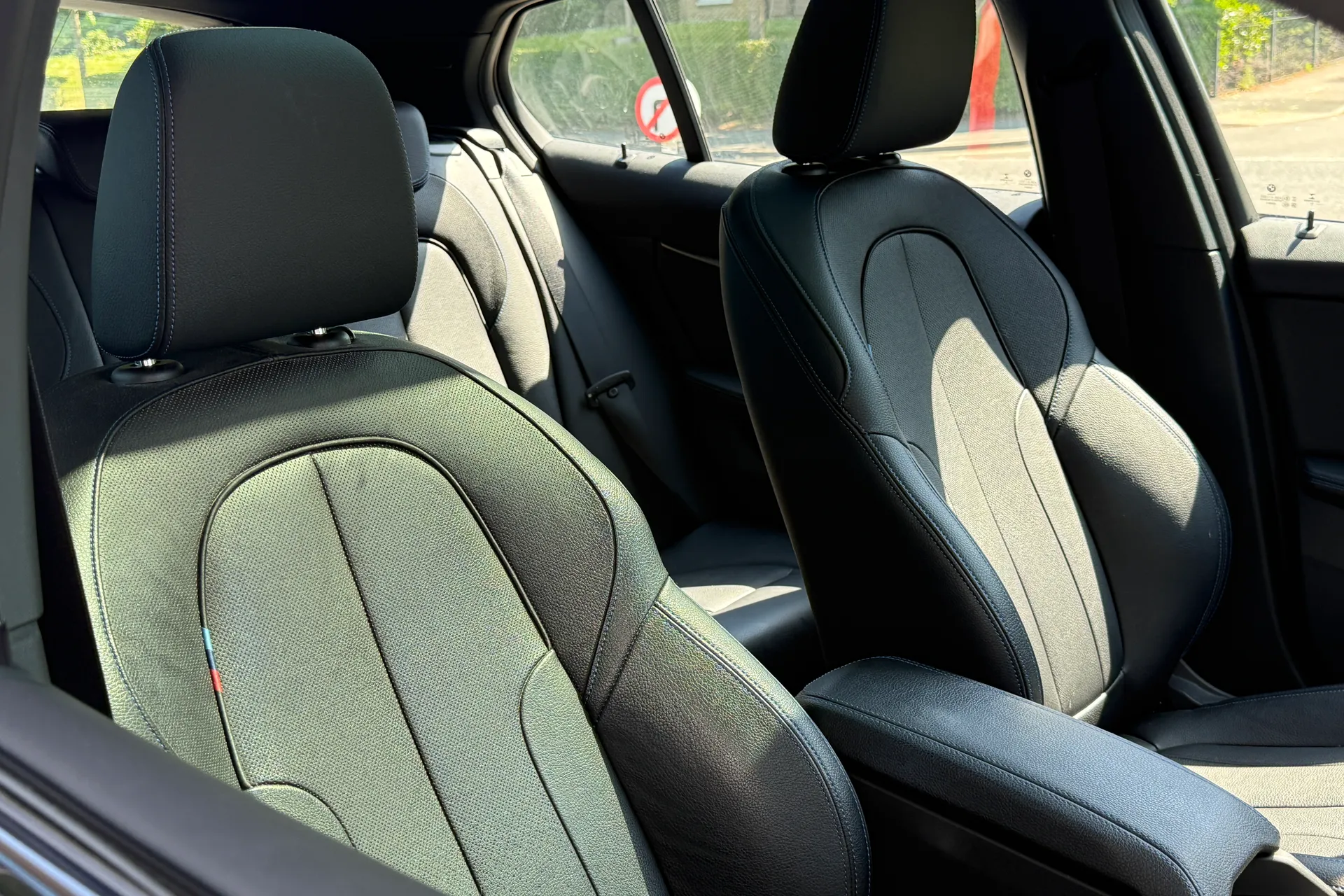 BMW 1 SERIES thumbnail image number 30