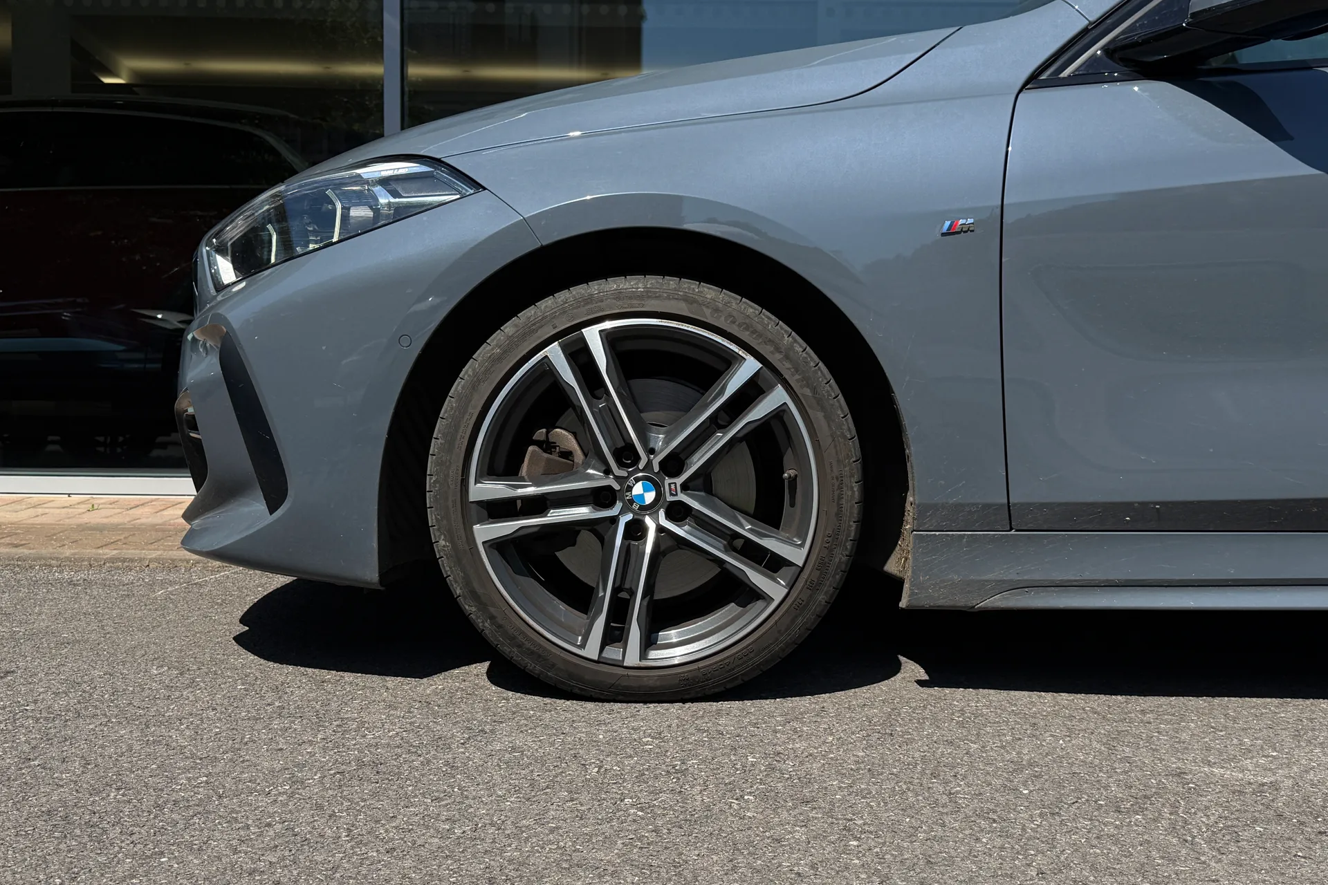 BMW 1 SERIES thumbnail image number 10