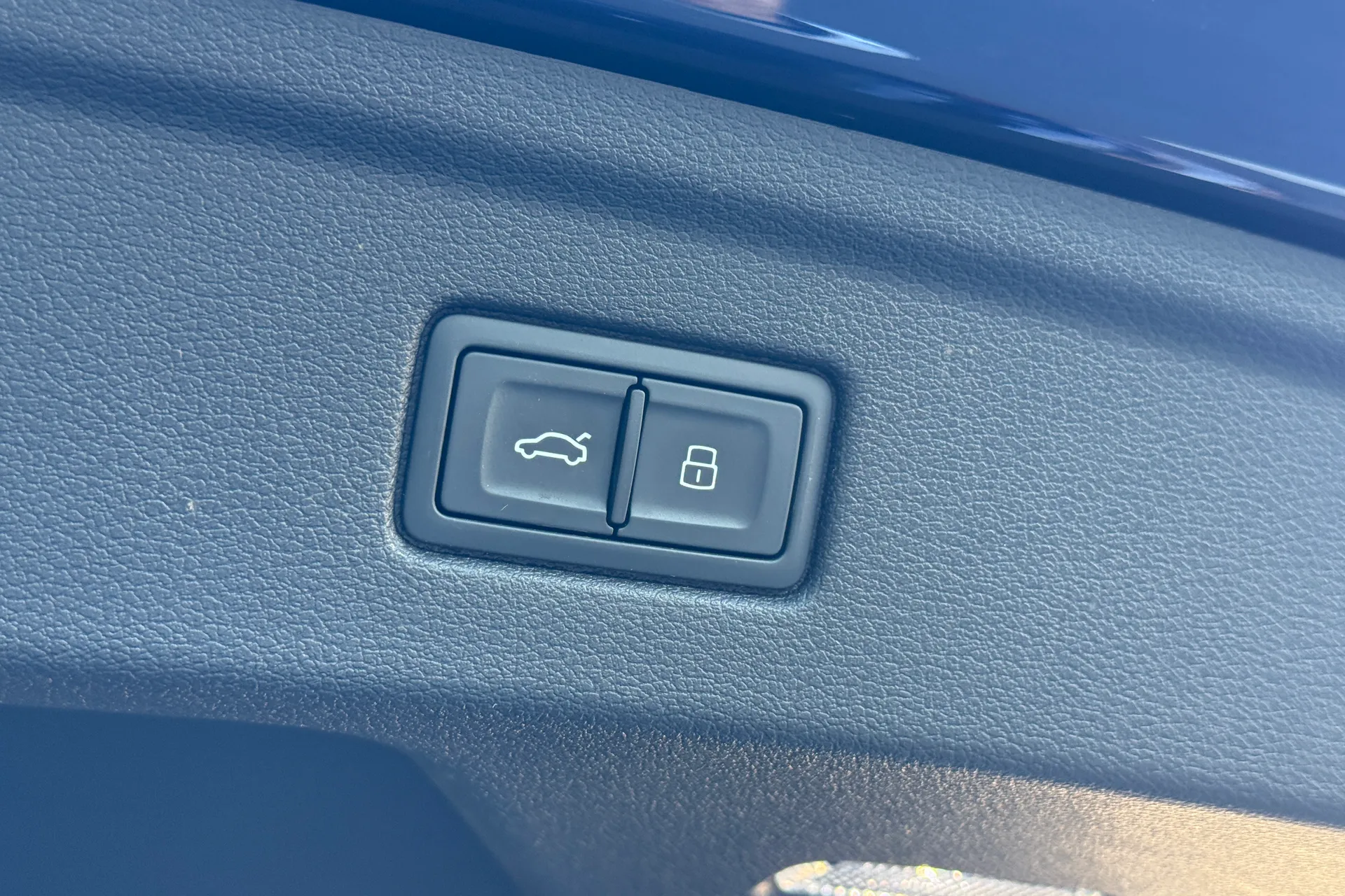 Audi A5 thumbnail image number 37