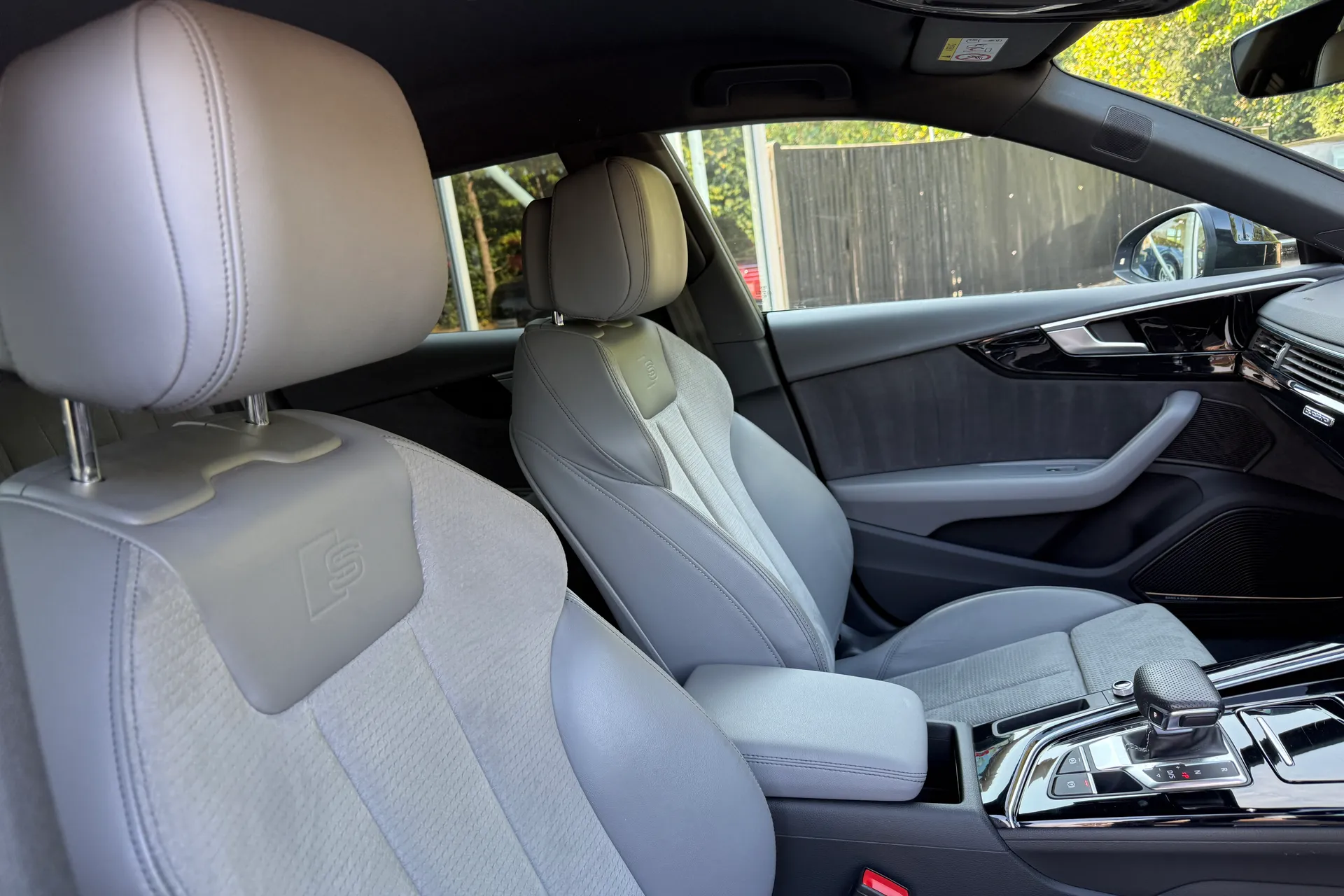 Audi A5 thumbnail image number 30
