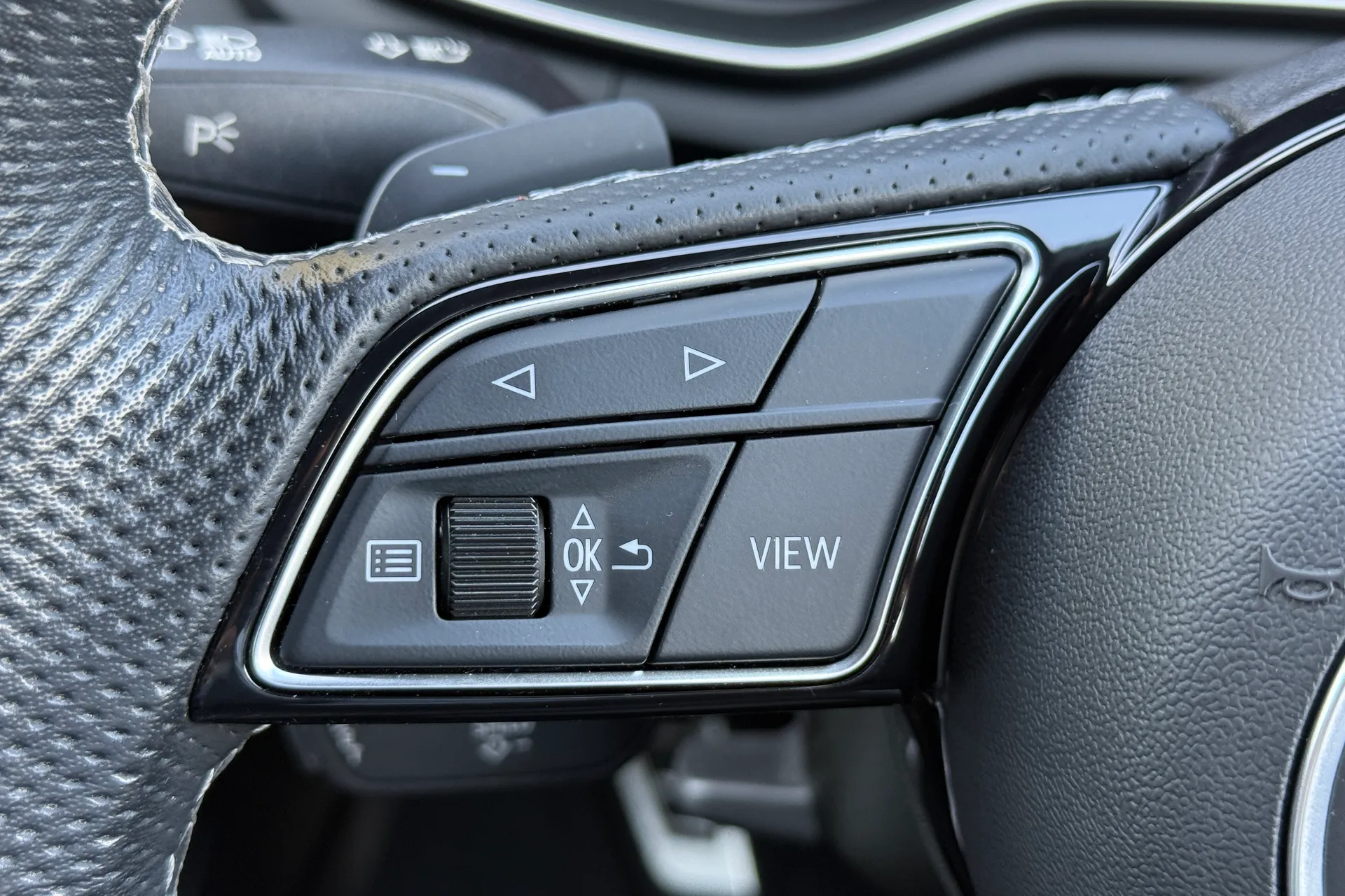 Audi A5 thumbnail image number 25