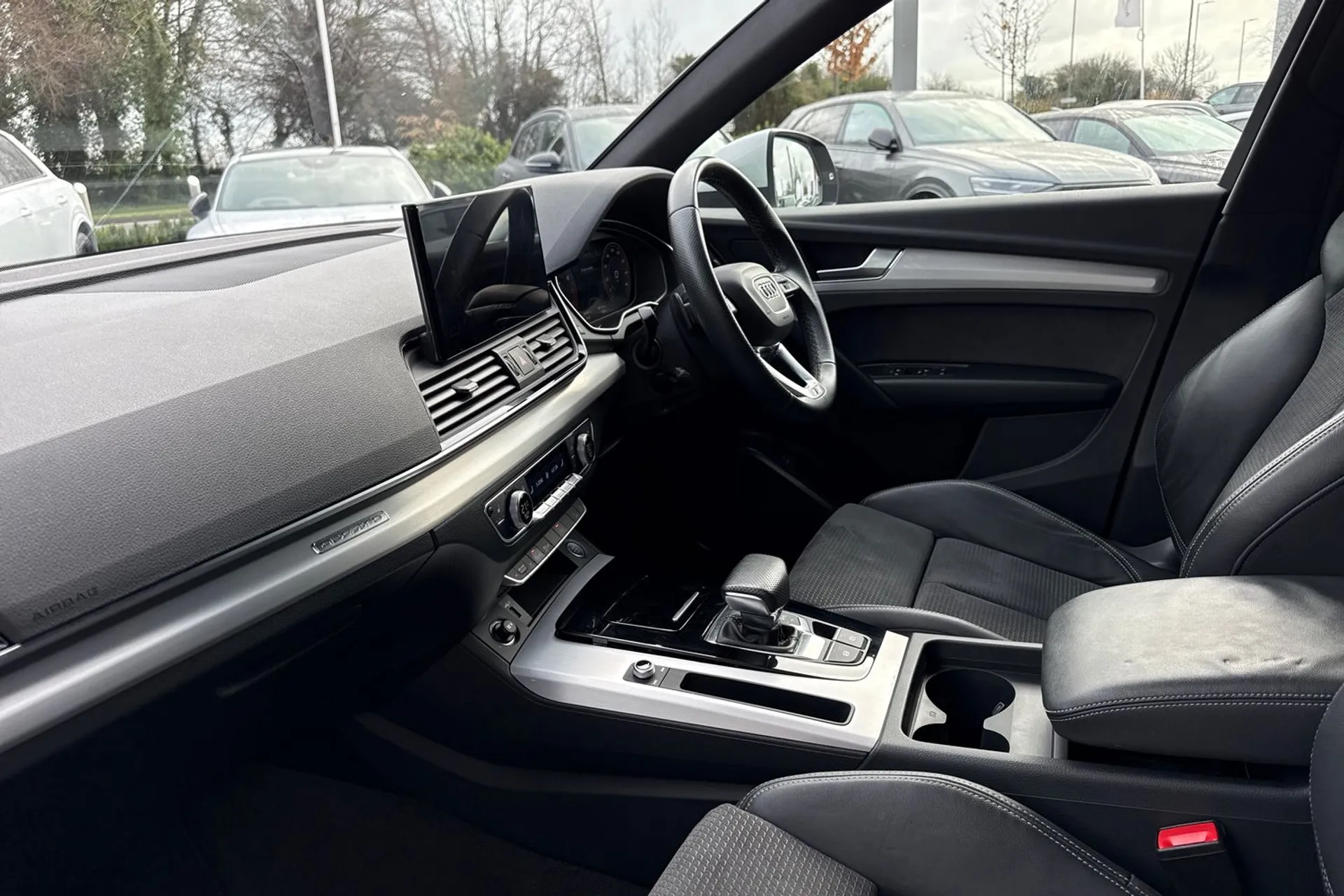 Audi Q5 thumbnail image number 19