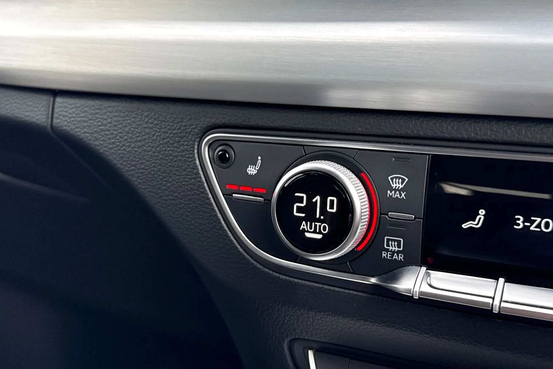 Audi Q5 thumbnail image number 21