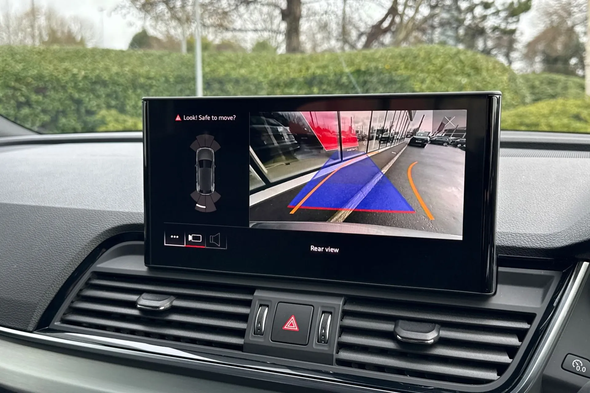 Audi Q5 thumbnail image number 4