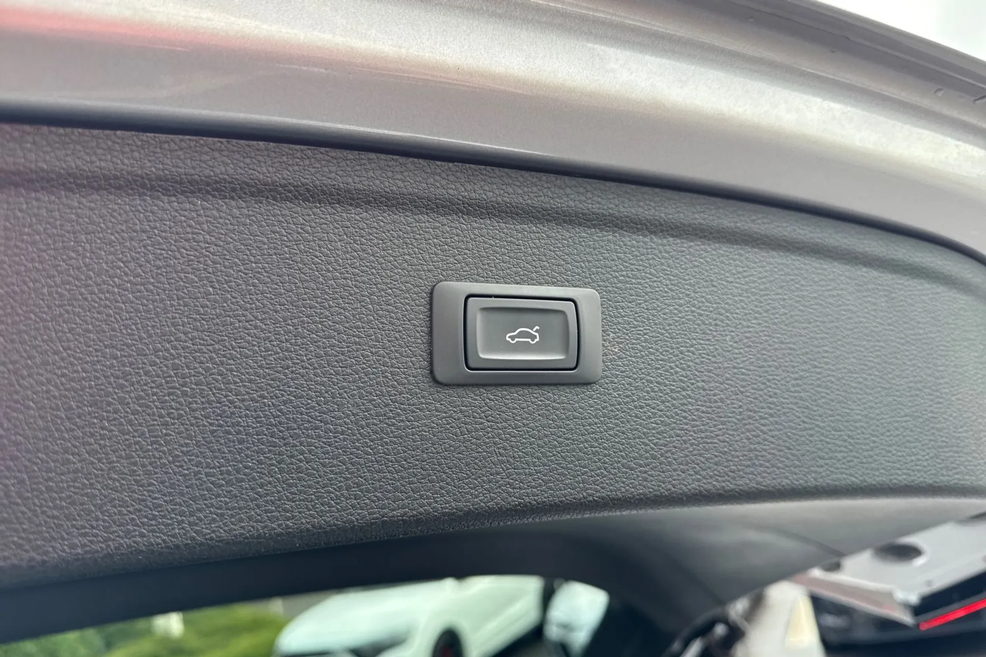 Audi Q5 thumbnail image number 37