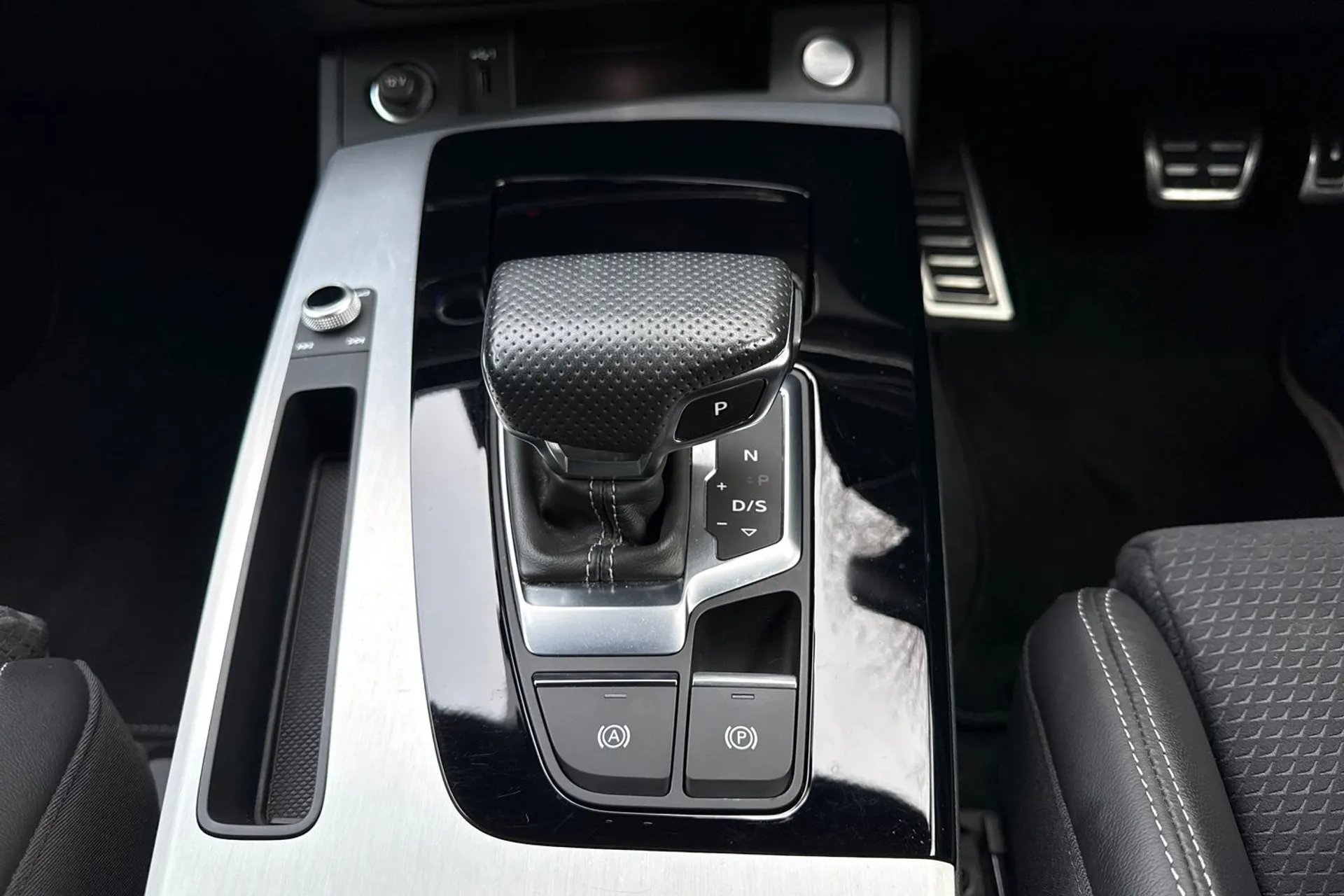 Audi Q5 thumbnail image number 9