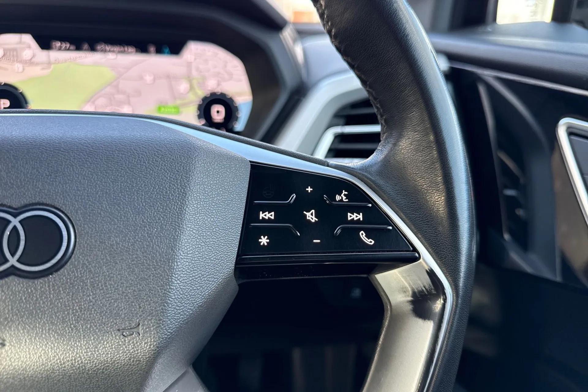 Audi Q4 thumbnail image number 46