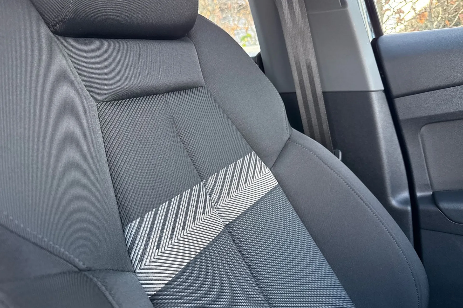 Audi Q4 thumbnail image number 37