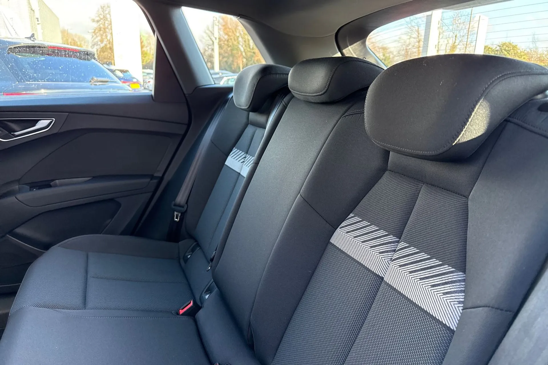 Audi Q4 thumbnail image number 41