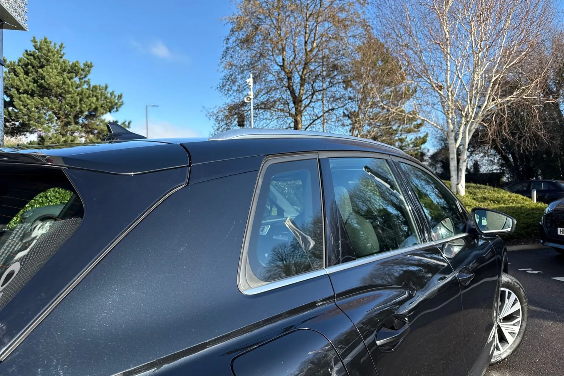 Audi Q4 thumbnail image number 21