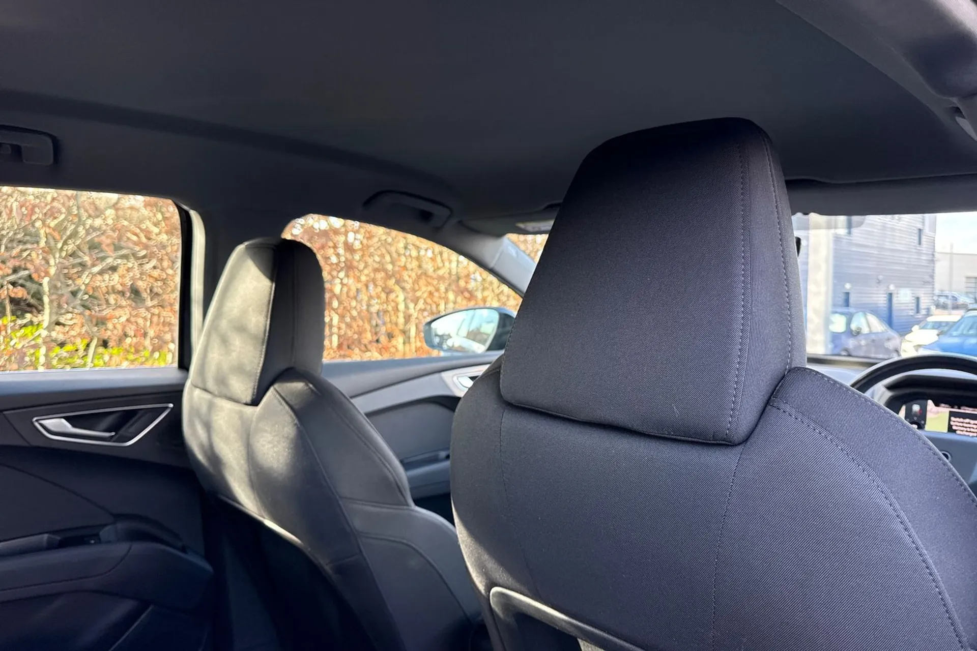 Audi Q4 thumbnail image number 38