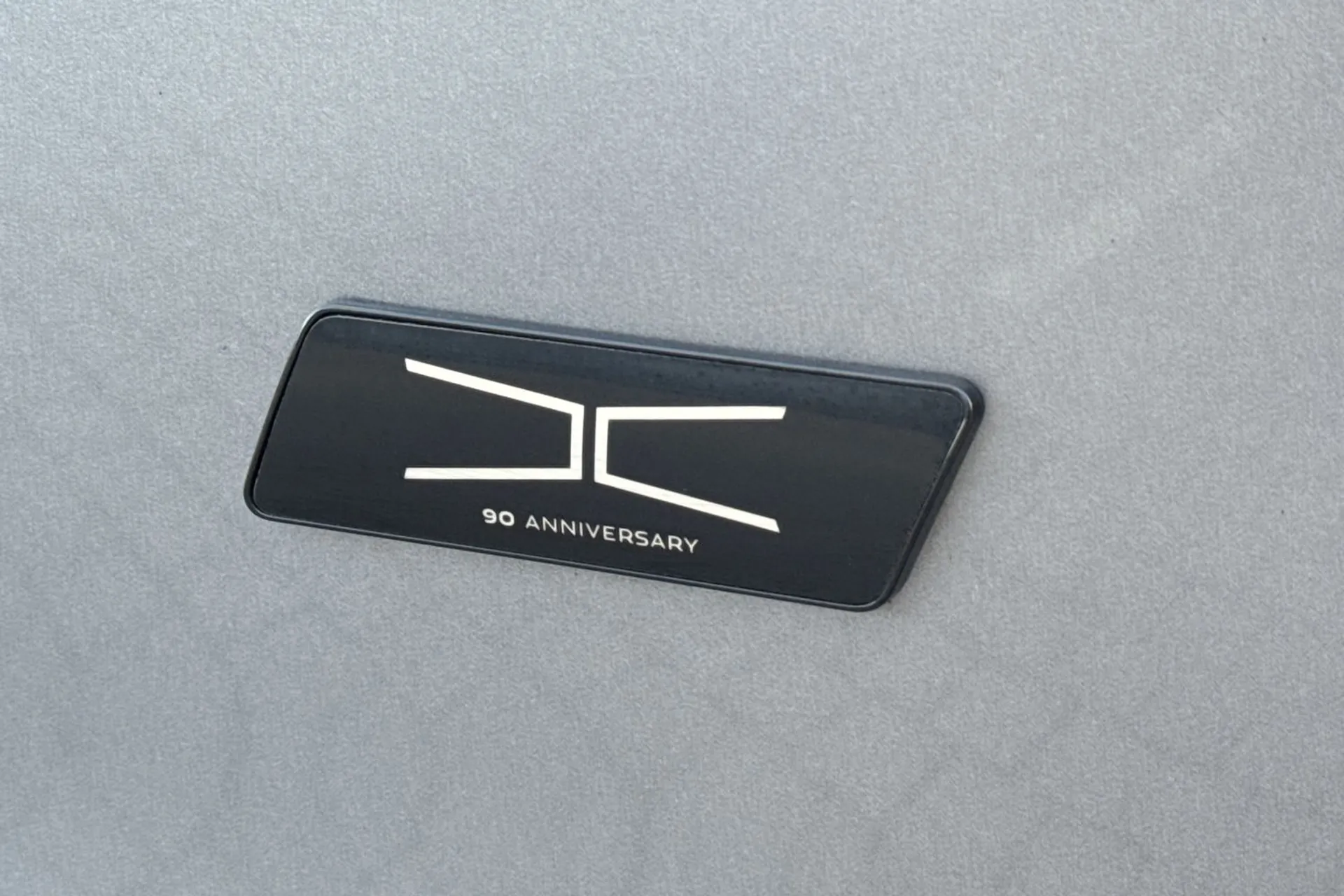 Jaguar F-PACE thumbnail image number 29