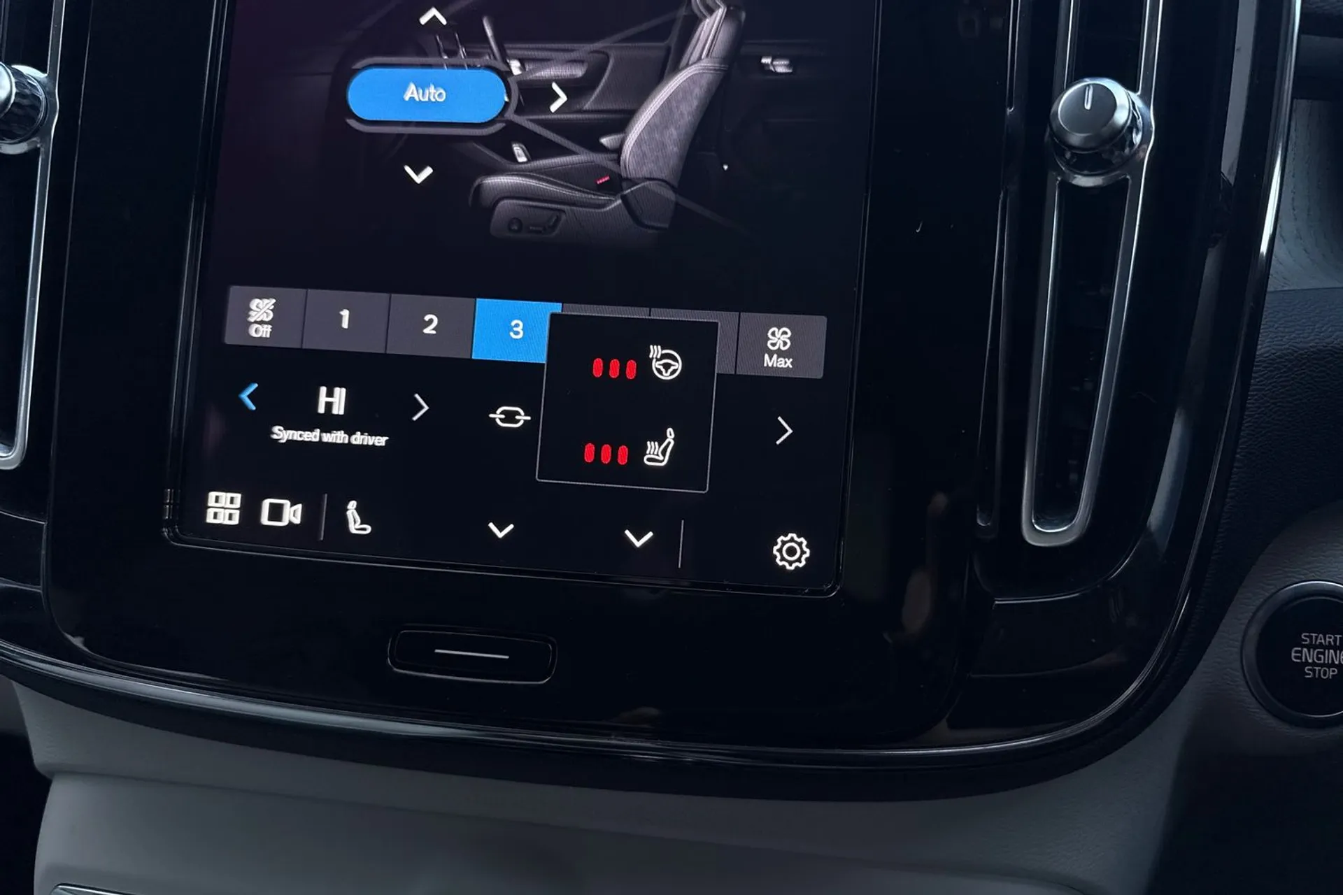 Volvo XC40 thumbnail image number 39